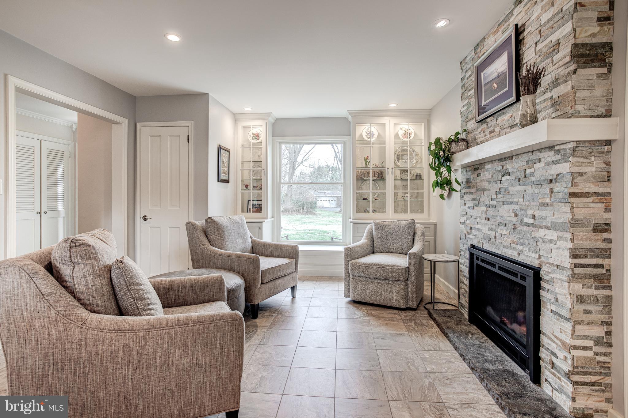 HARRIS ACRES - Residential