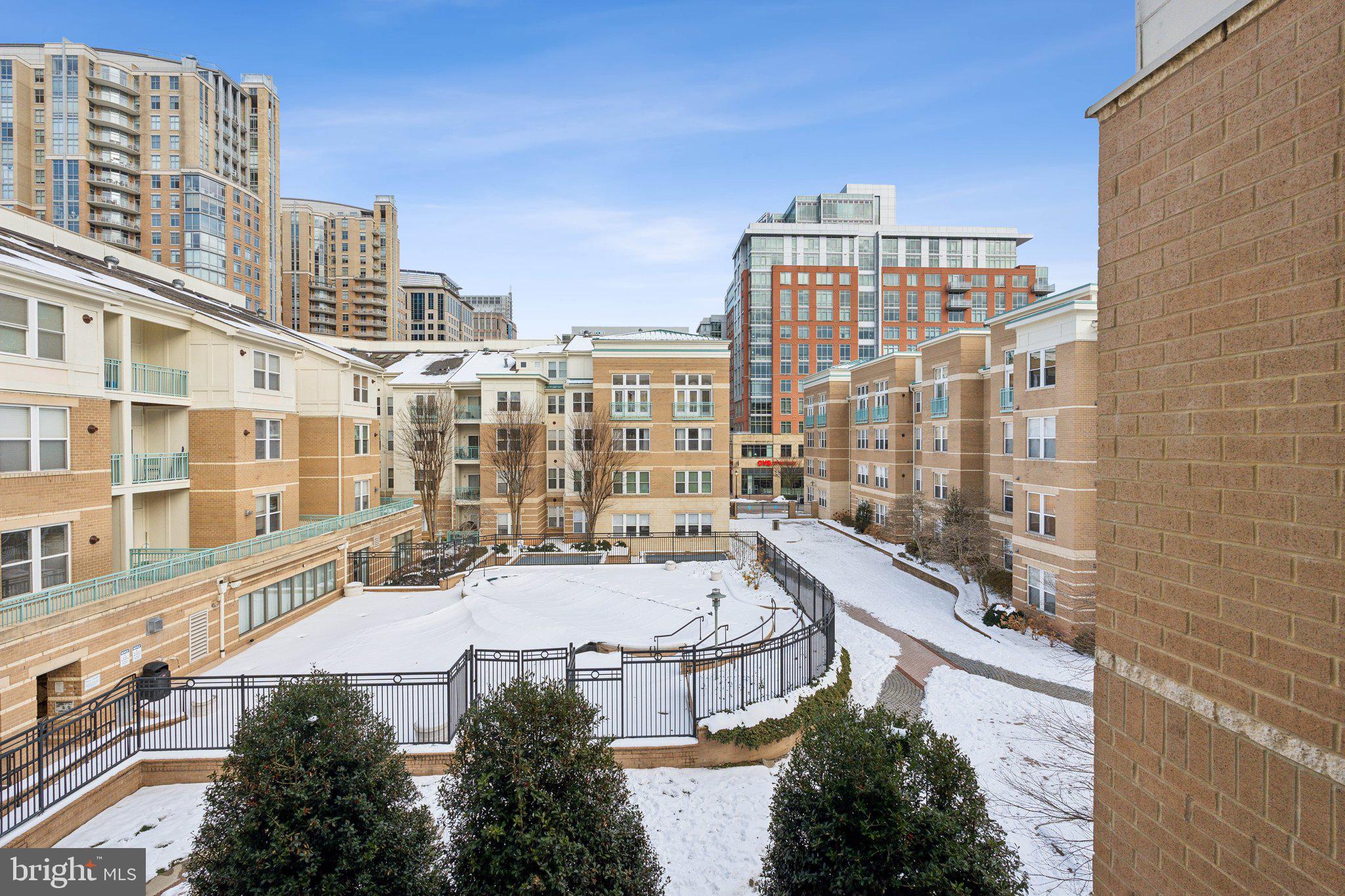 MARKET STREET AT TOWN CENTER - Residential