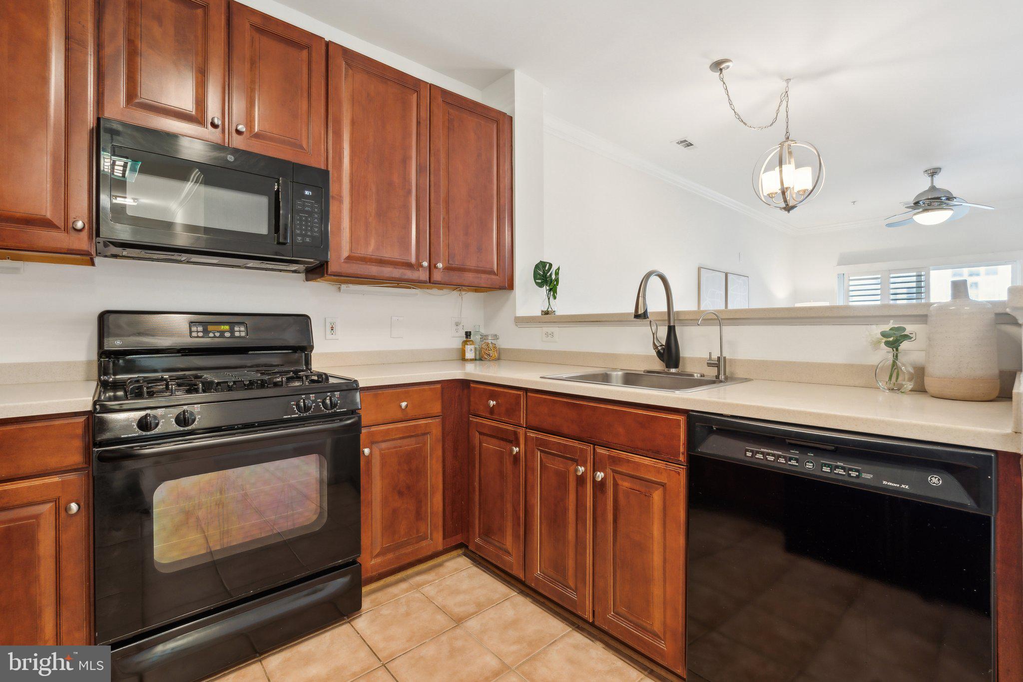 MARKET STREET AT TOWN CENTER - Residential