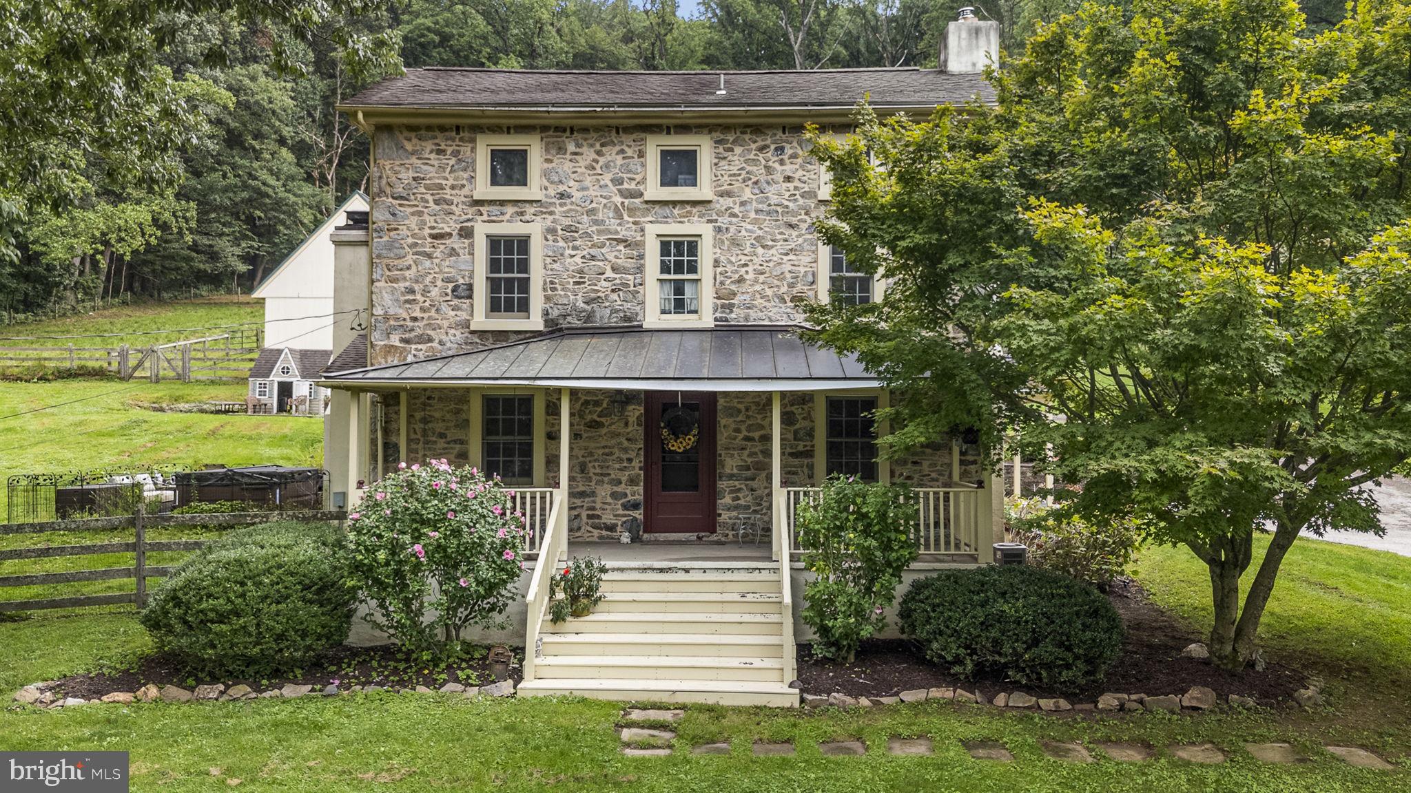 1272 HOLLOW ROAD
