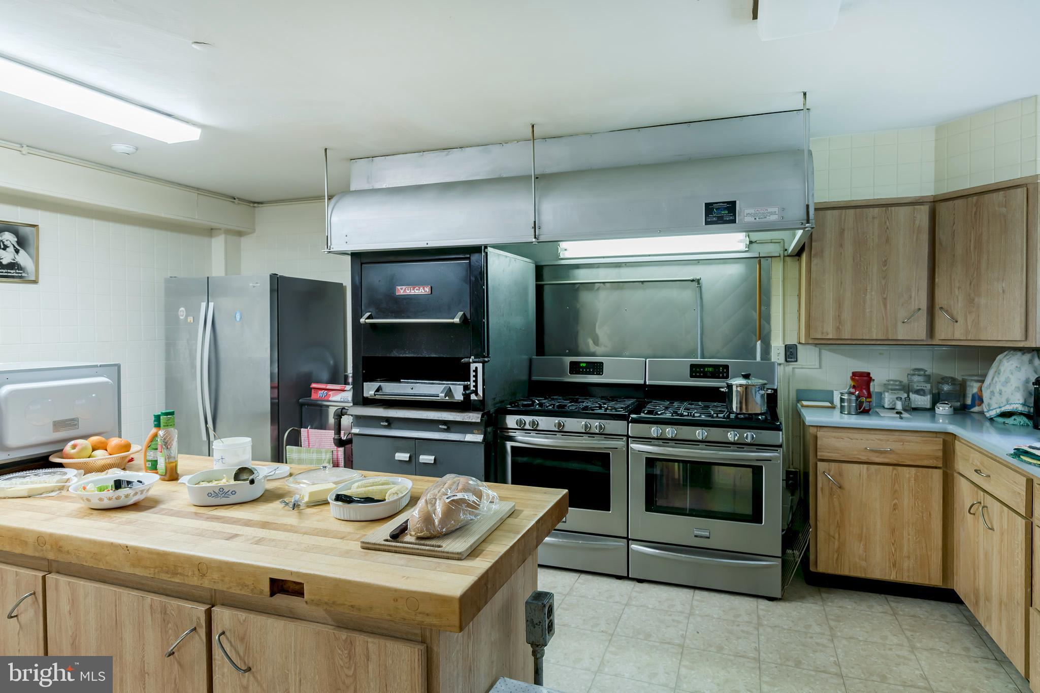 MANHEIM TWP - Commercial Sale