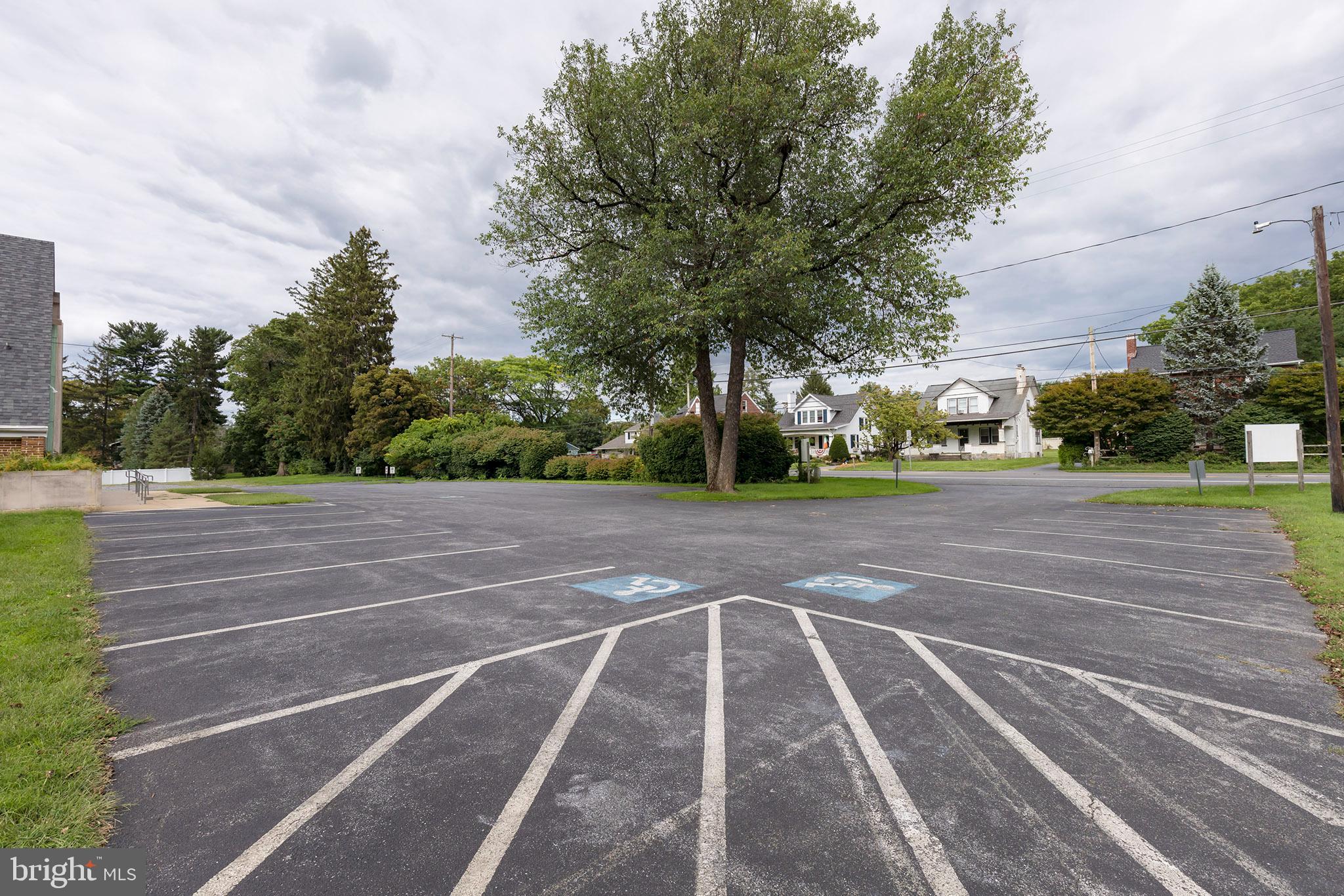 MANHEIM TWP - Commercial Sale