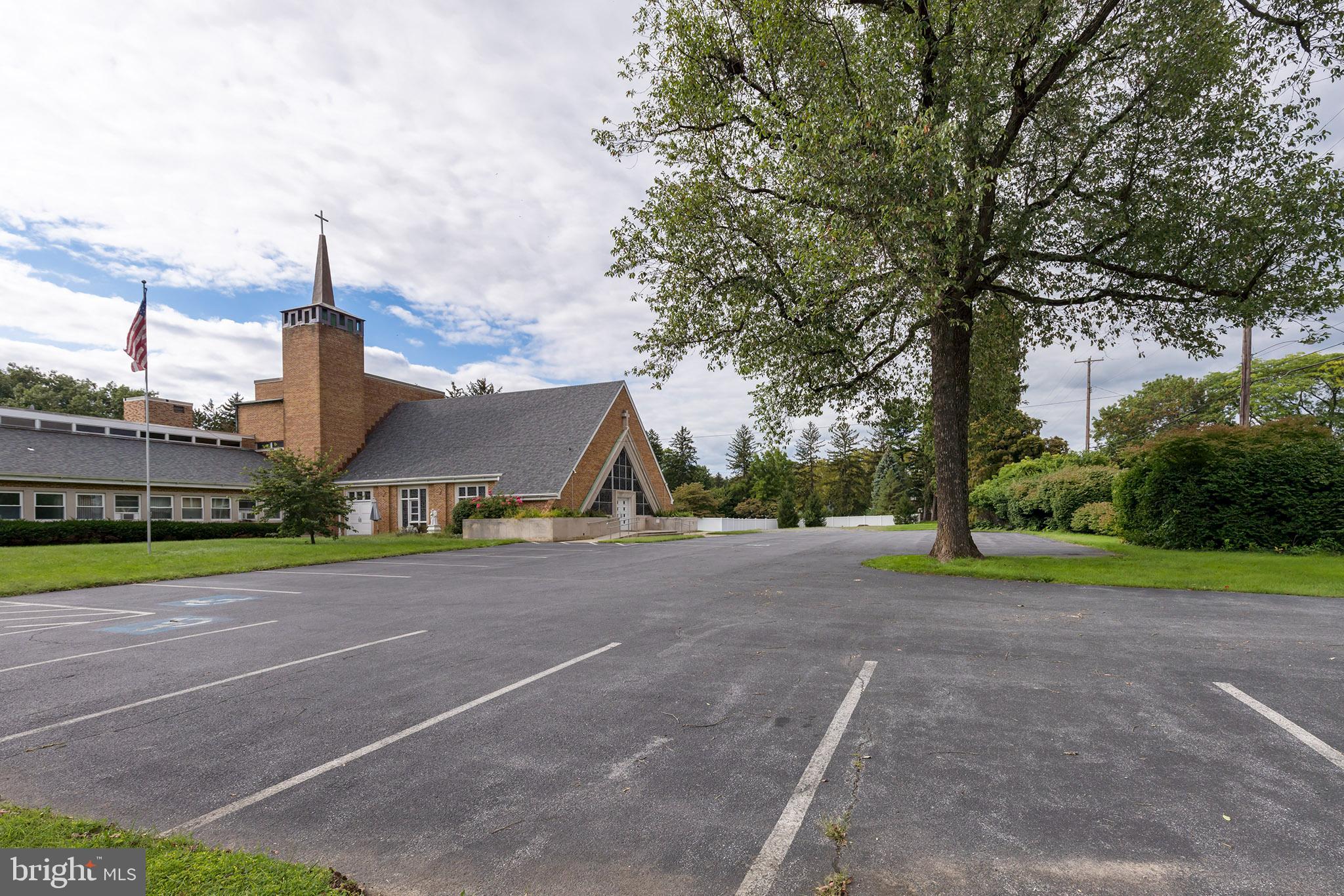 MANHEIM TWP - Commercial Sale