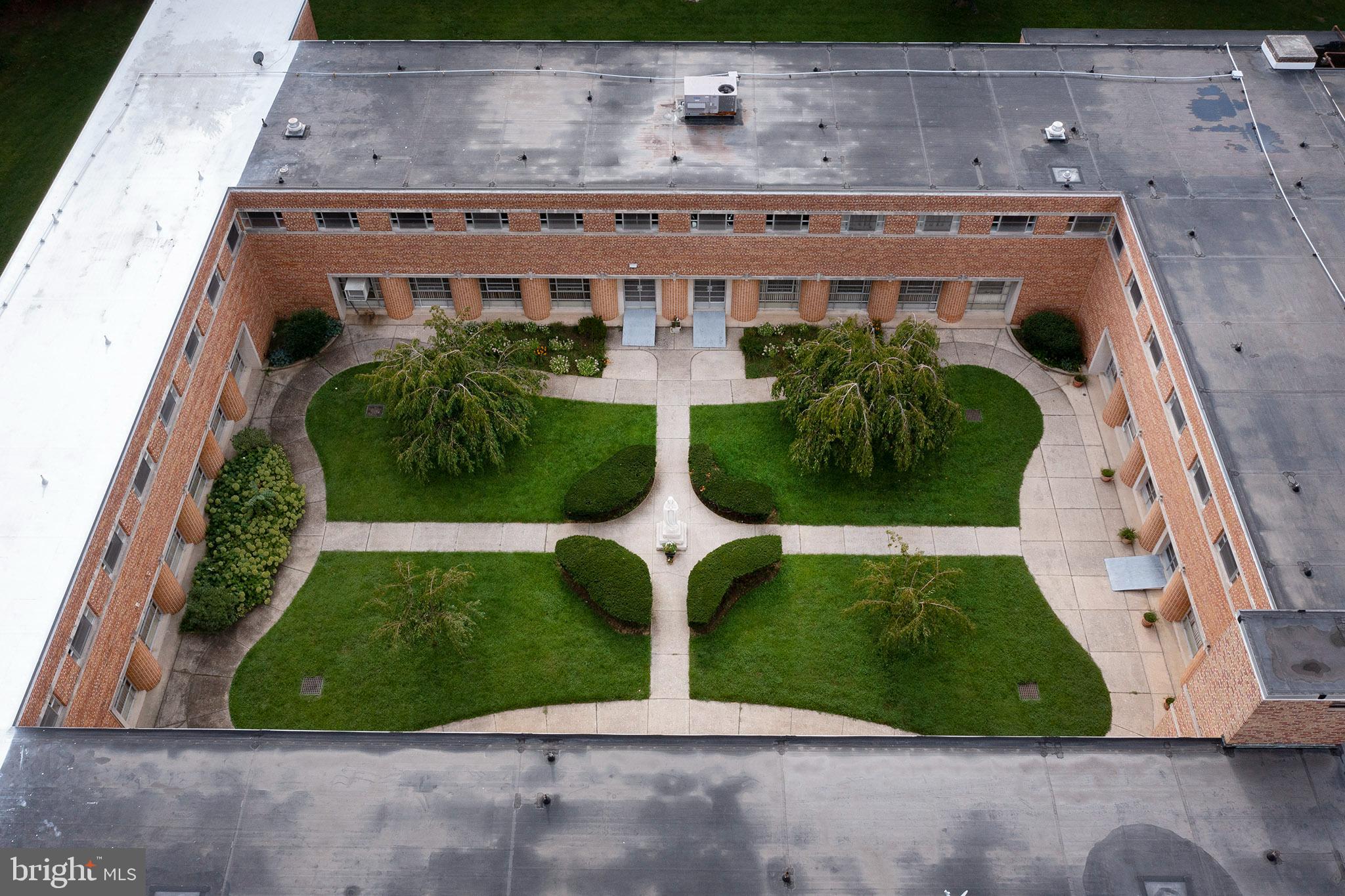 MANHEIM TWP - Commercial Sale