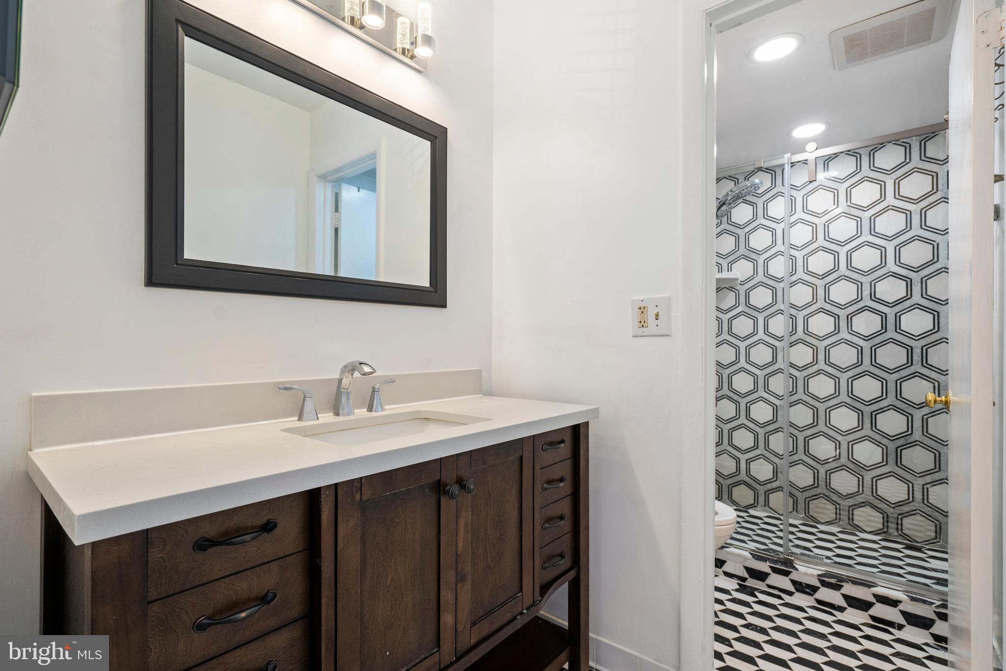 SUGARLAND RUN - Residential Lease