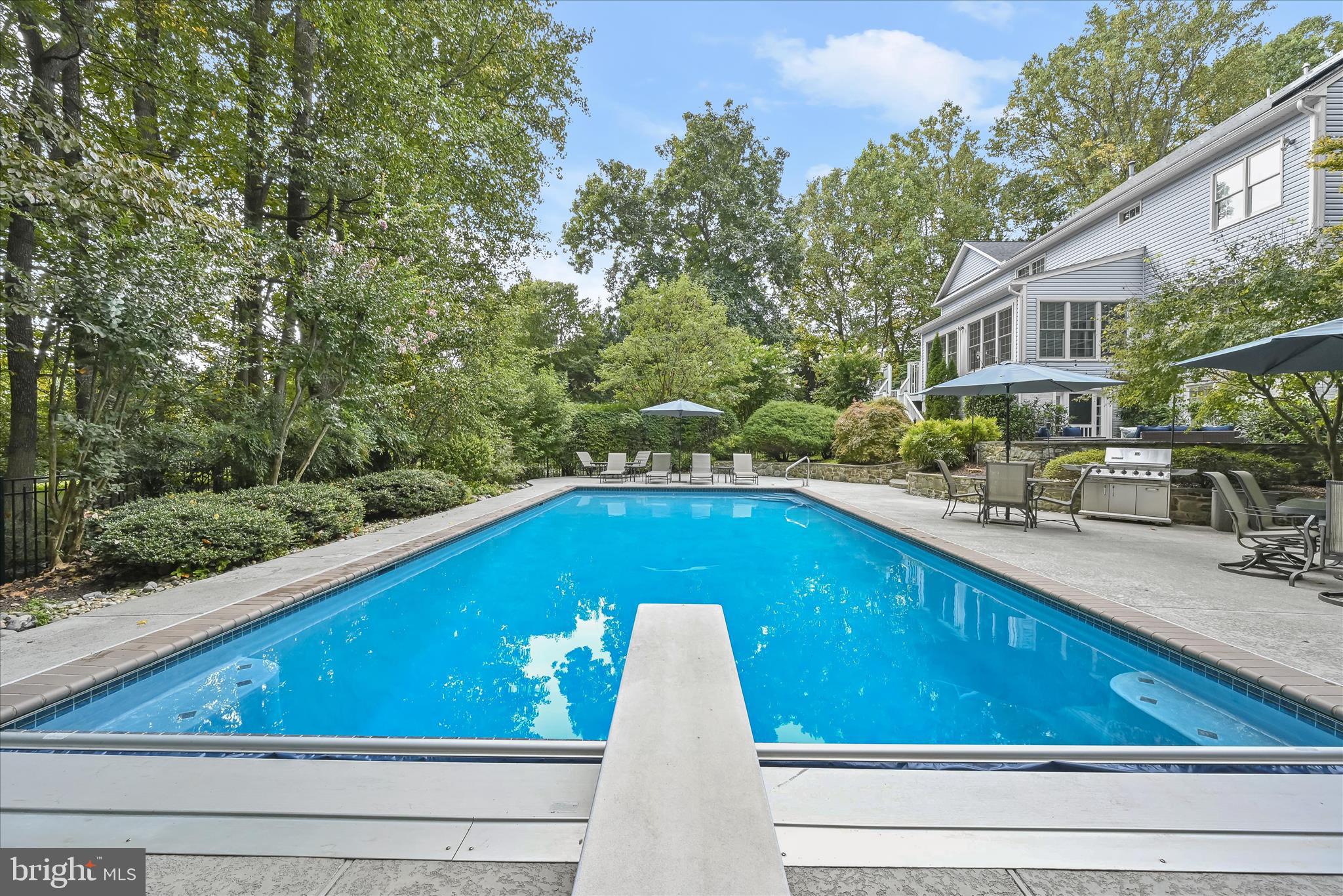 ABRAMS - Residential