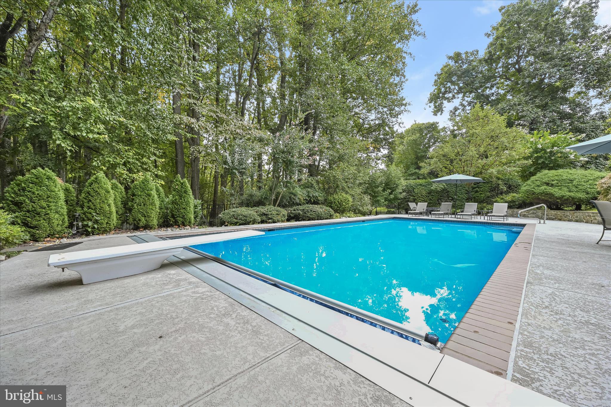 ABRAMS - Residential