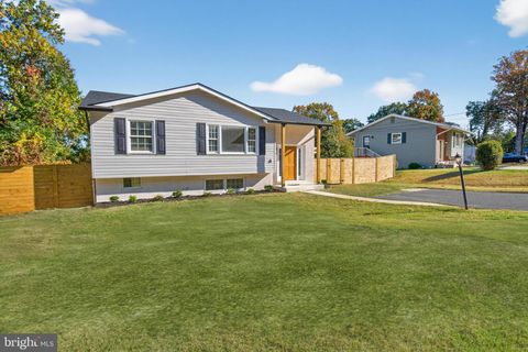 8915 SYLVANIA STREET LORTON VA 22079