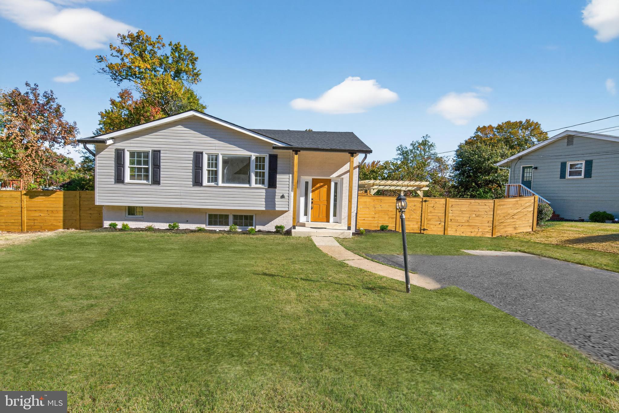 POHICK ESTATES - Residential Lease