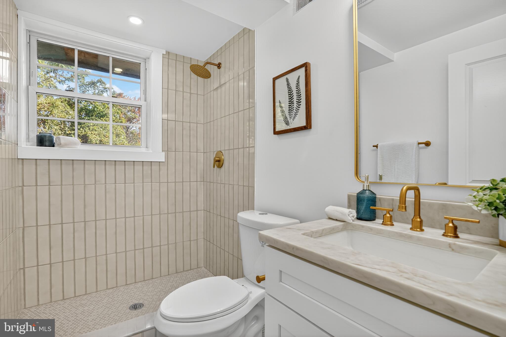 POHICK ESTATES - Residential Lease