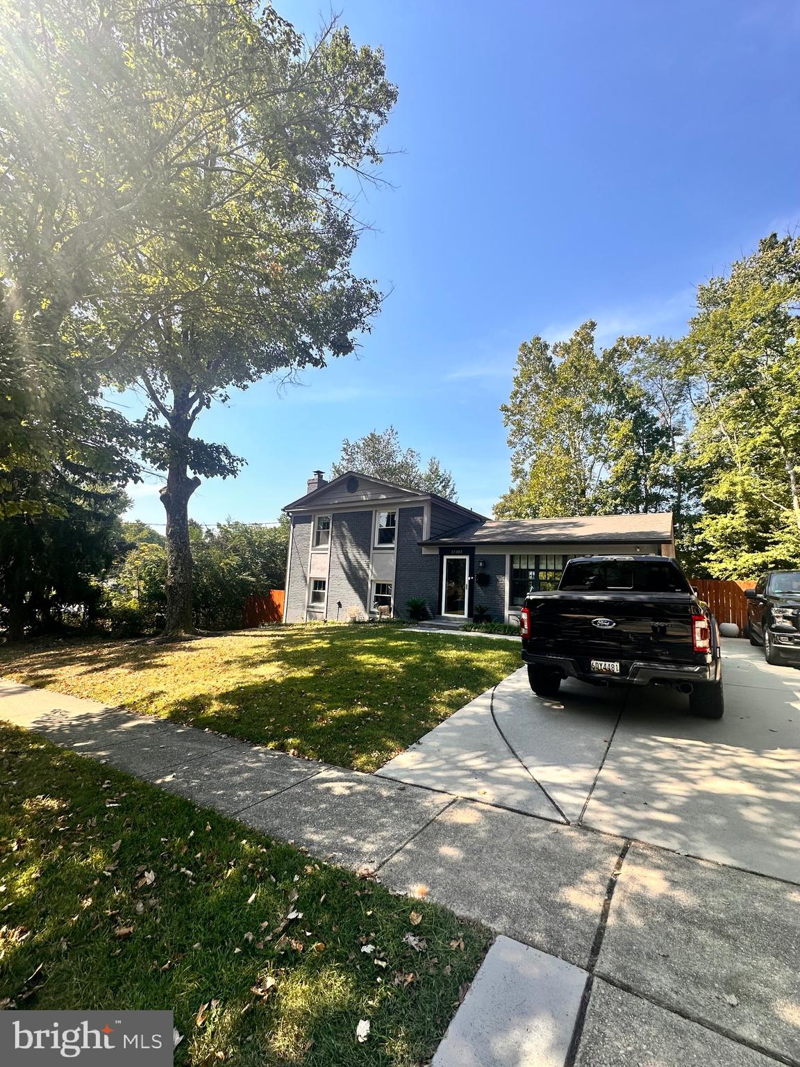 13304 HATHAWAY DRIVE