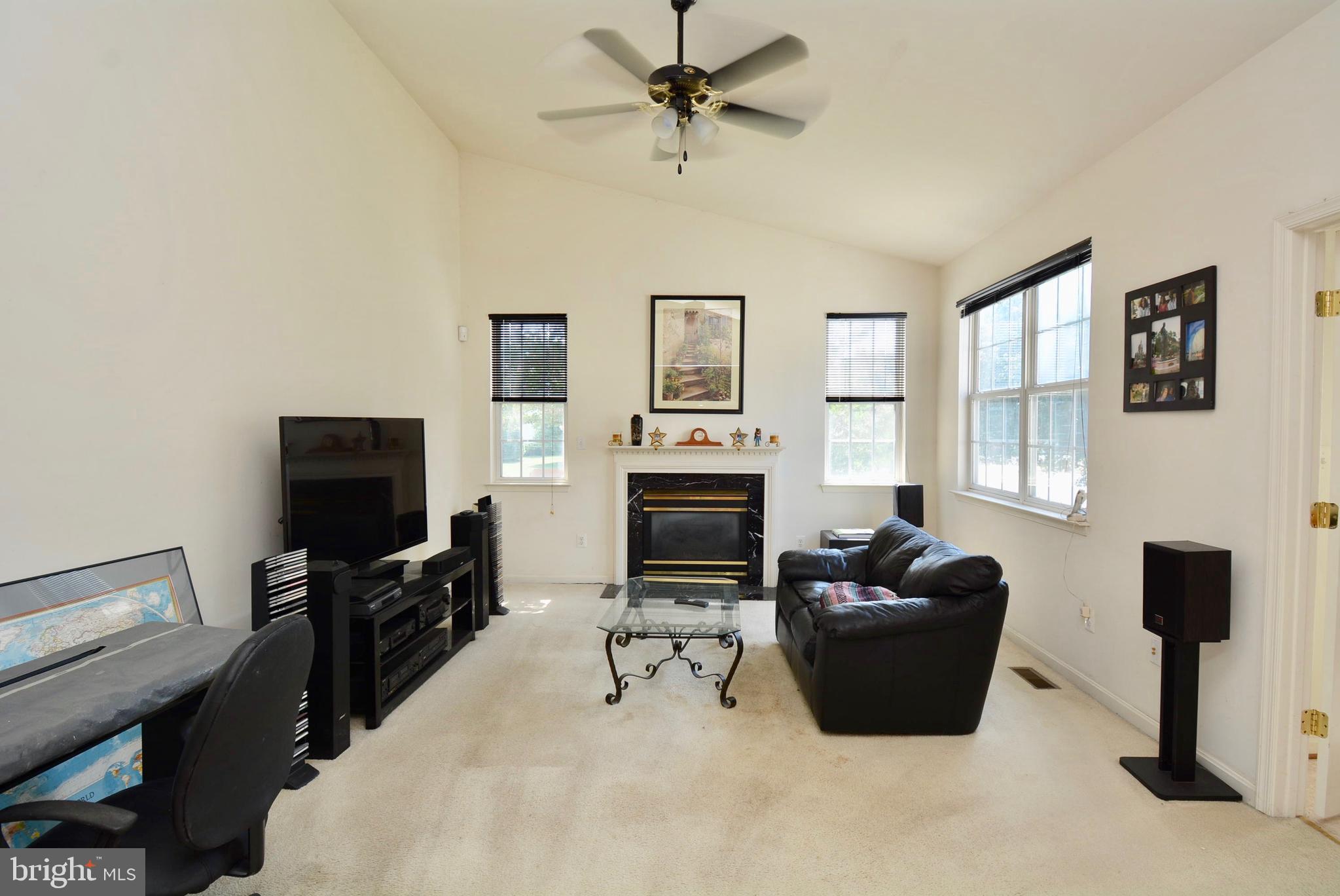 CROSSROADS MANOR - Residential