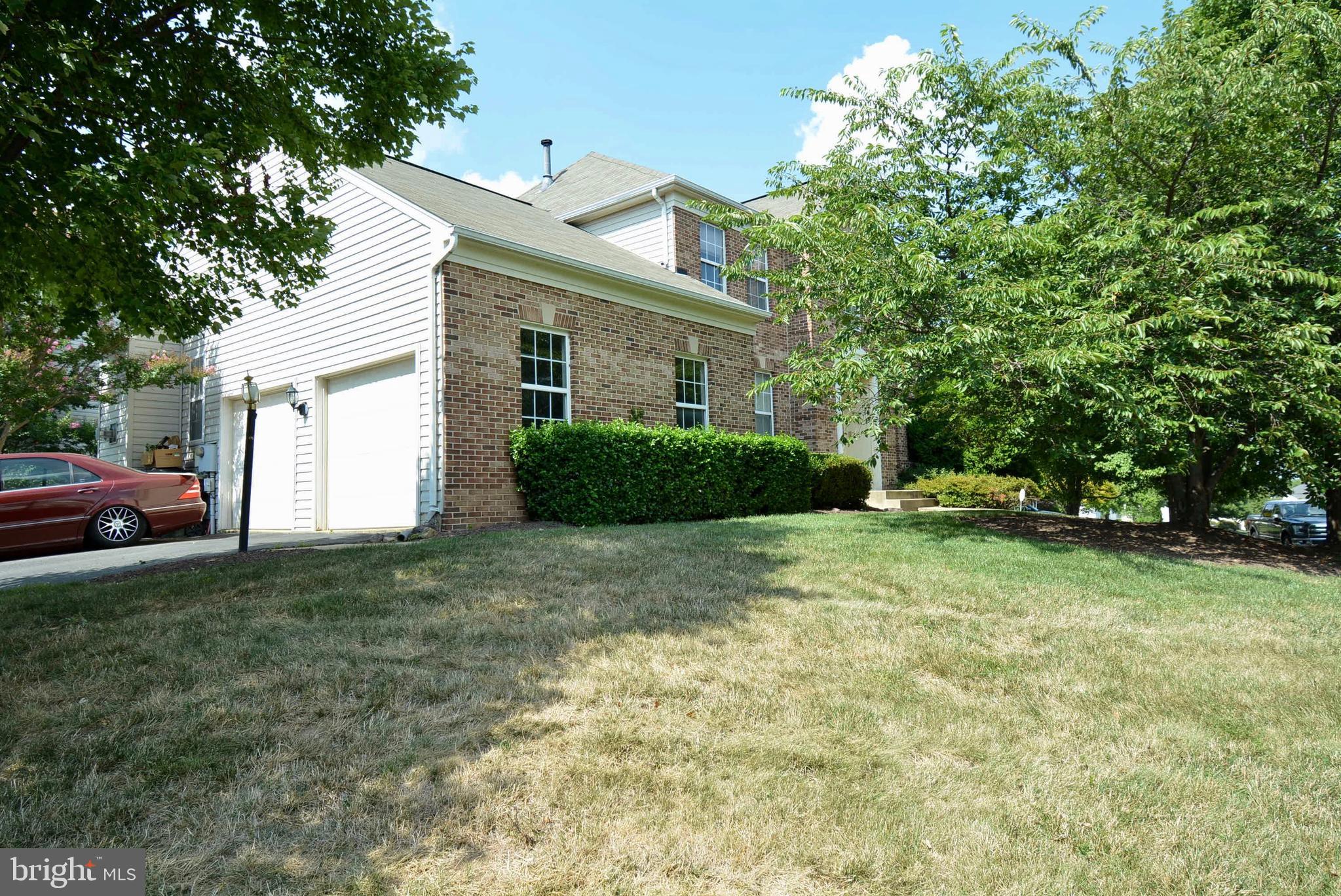 CROSSROADS MANOR - Residential