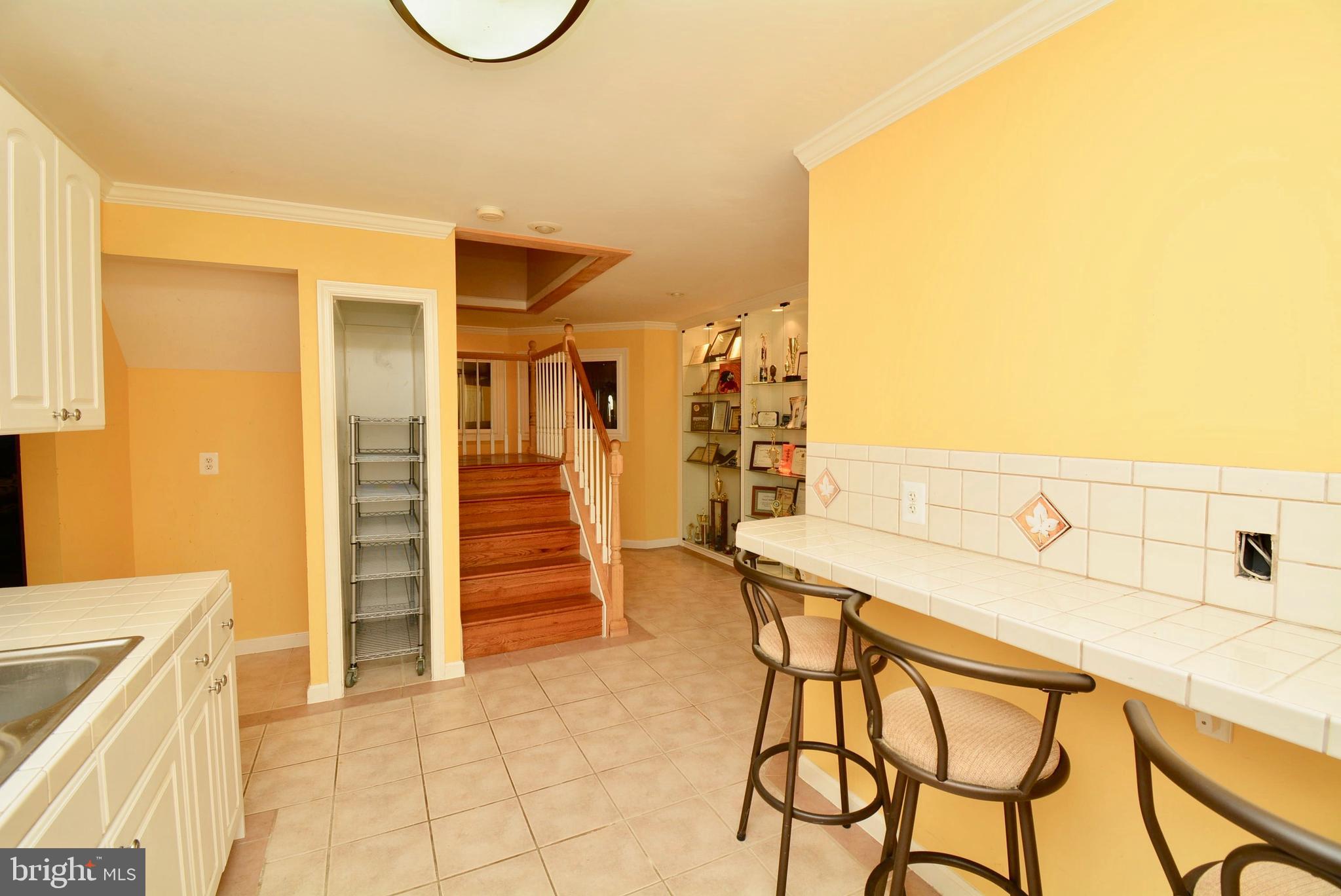 CROSSROADS MANOR - Residential