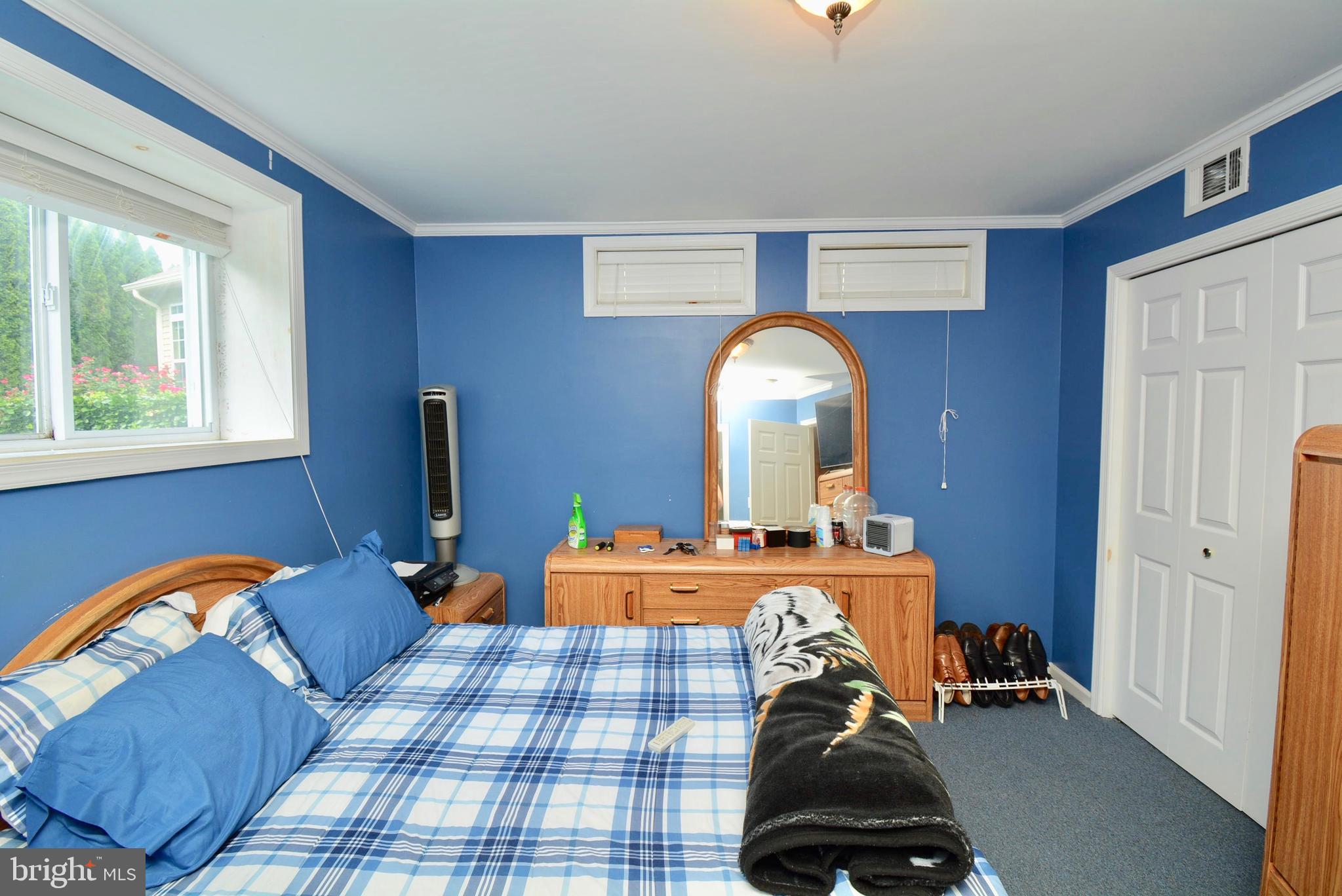 CROSSROADS MANOR - Residential