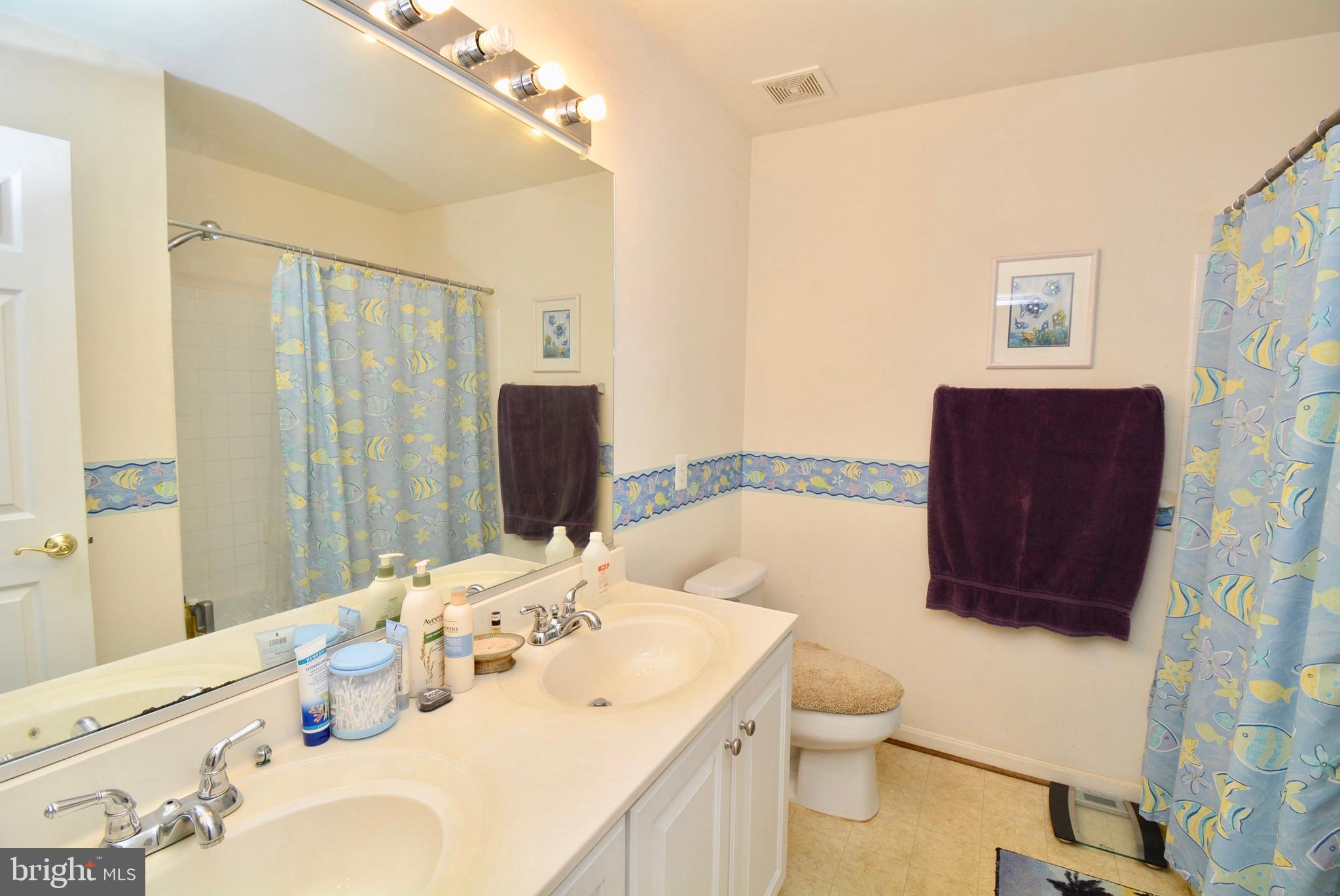 CROSSROADS MANOR - Residential