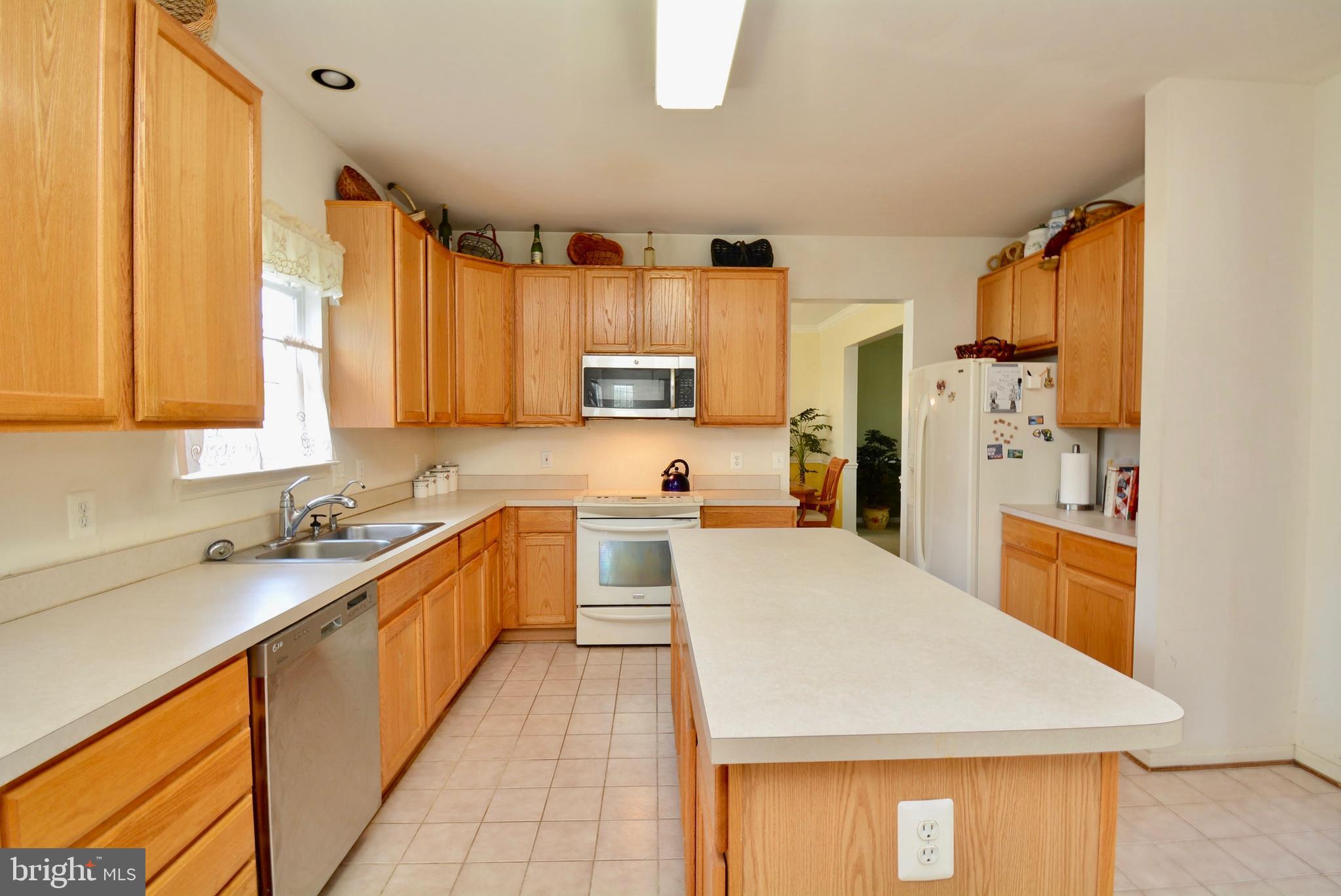 CROSSROADS MANOR - Residential