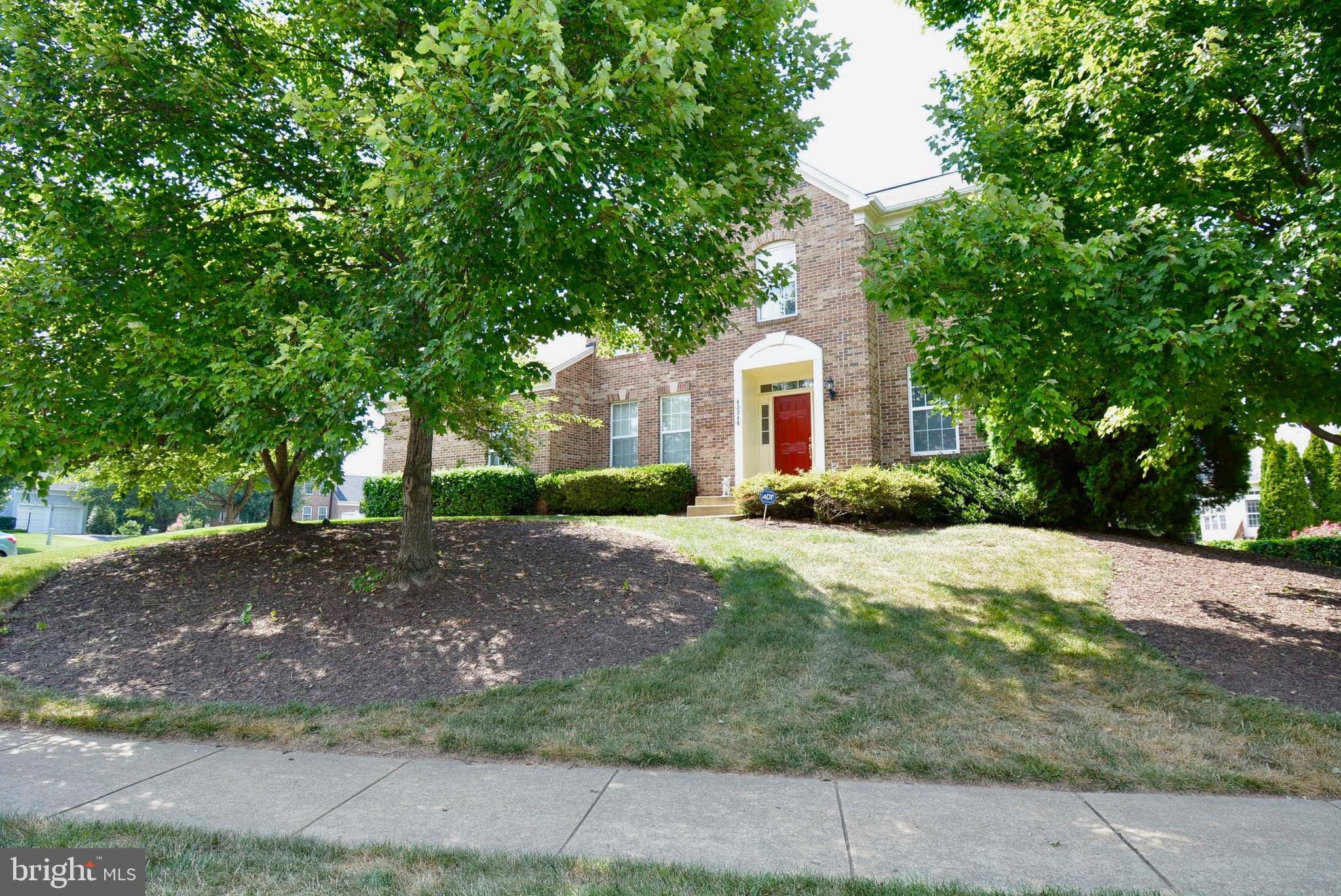 CROSSROADS MANOR - Residential