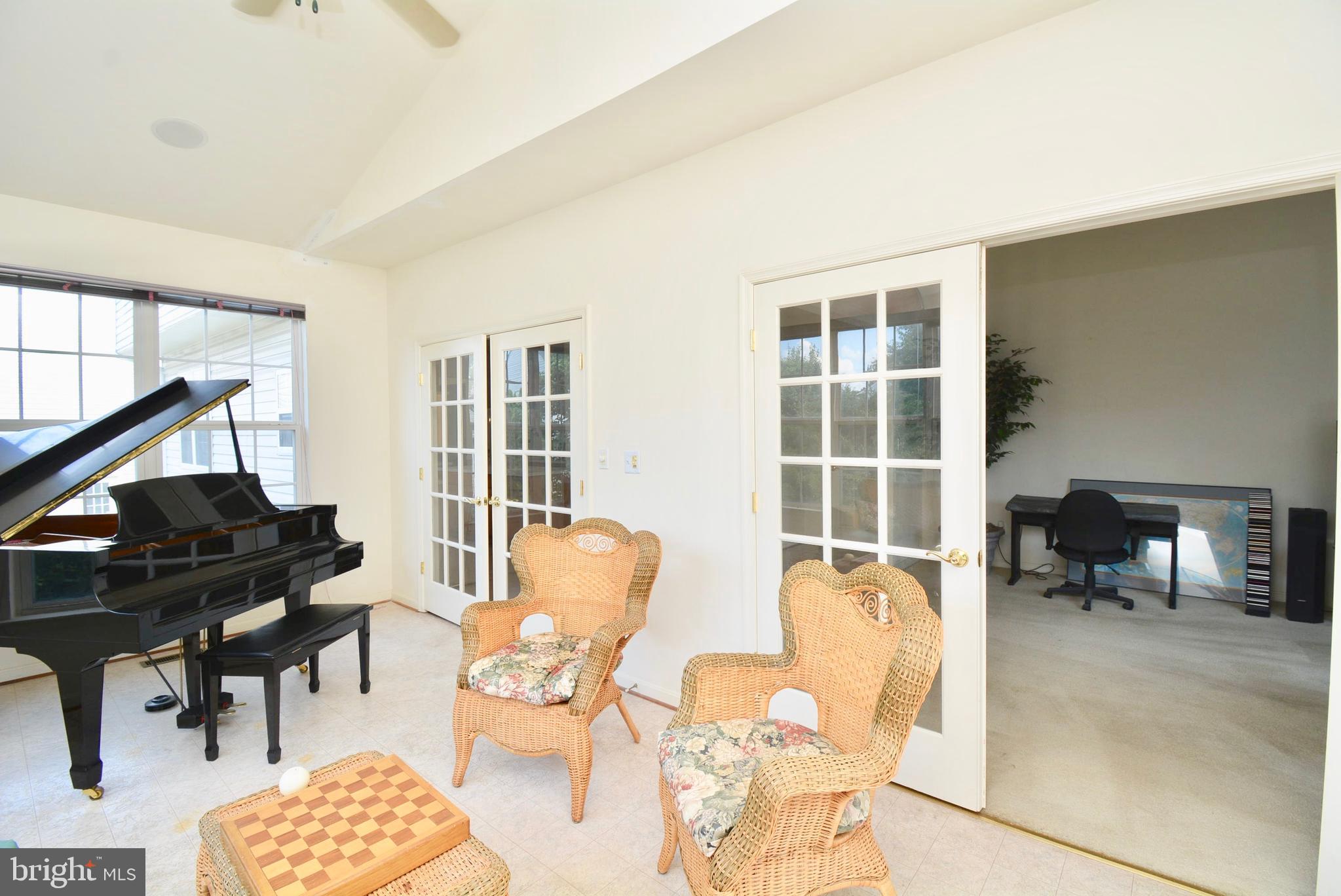 CROSSROADS MANOR - Residential