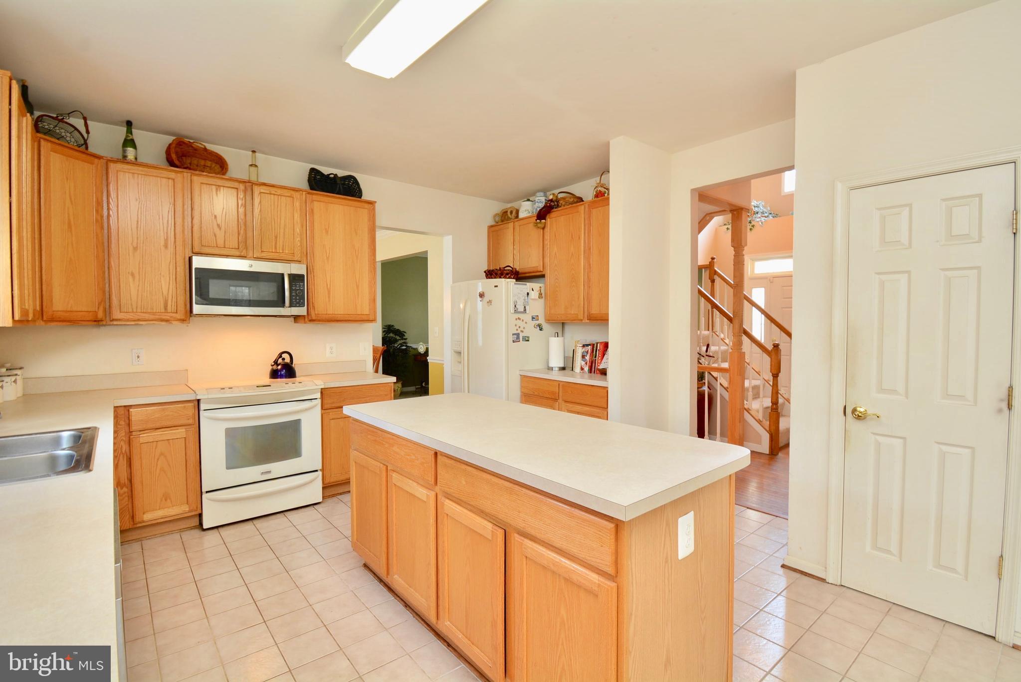 CROSSROADS MANOR - Residential