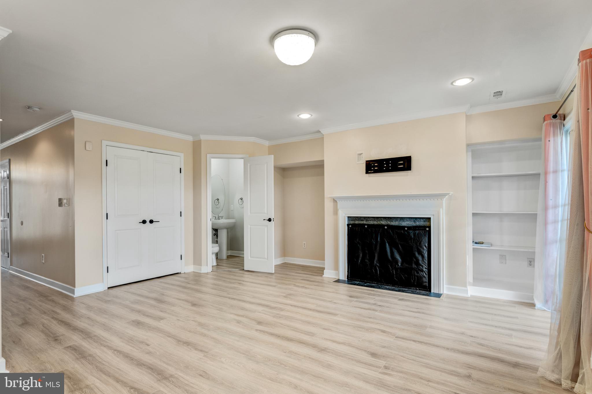 PEMBROOKE - Residential Lease