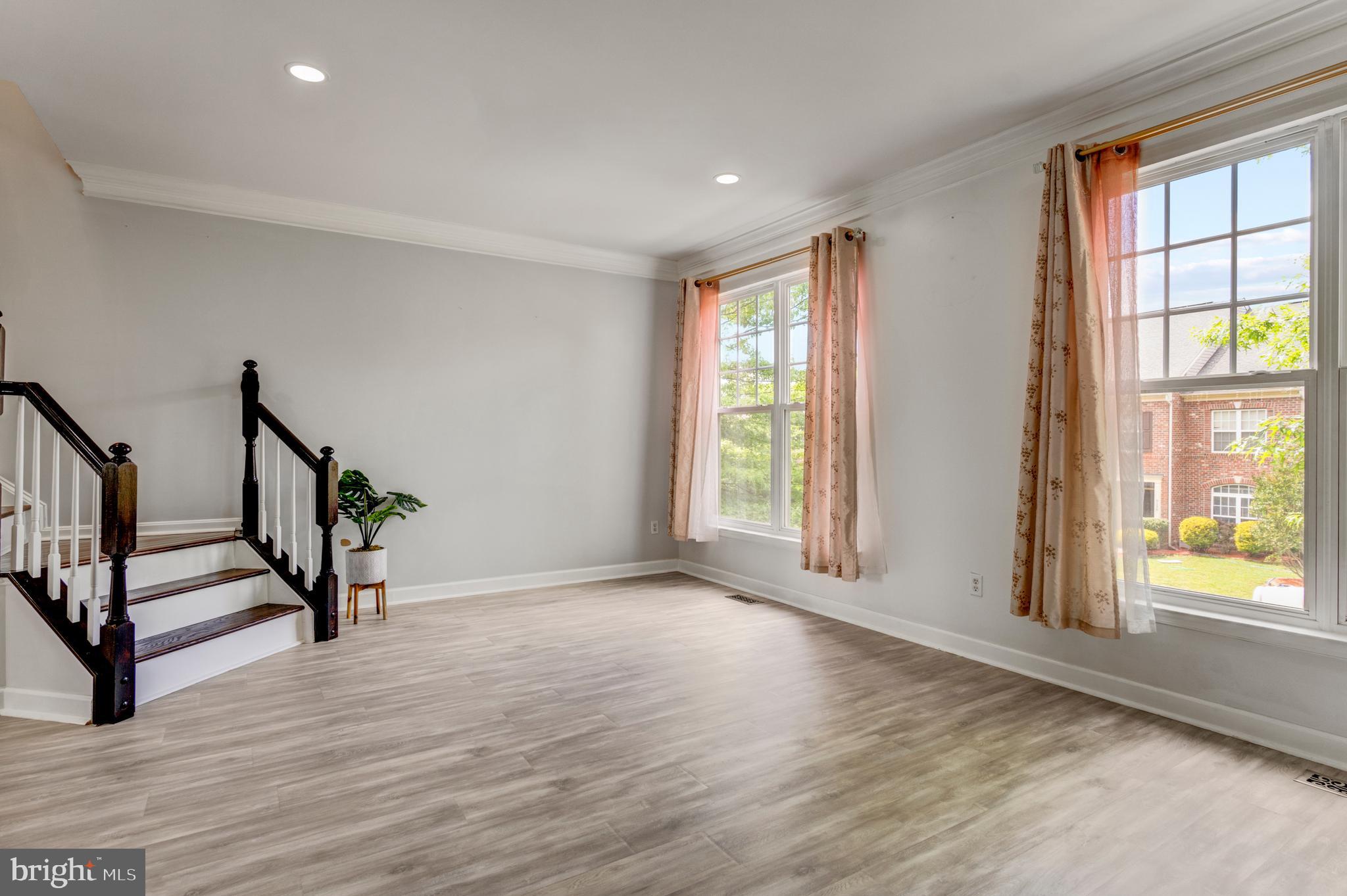 PEMBROOKE - Residential Lease