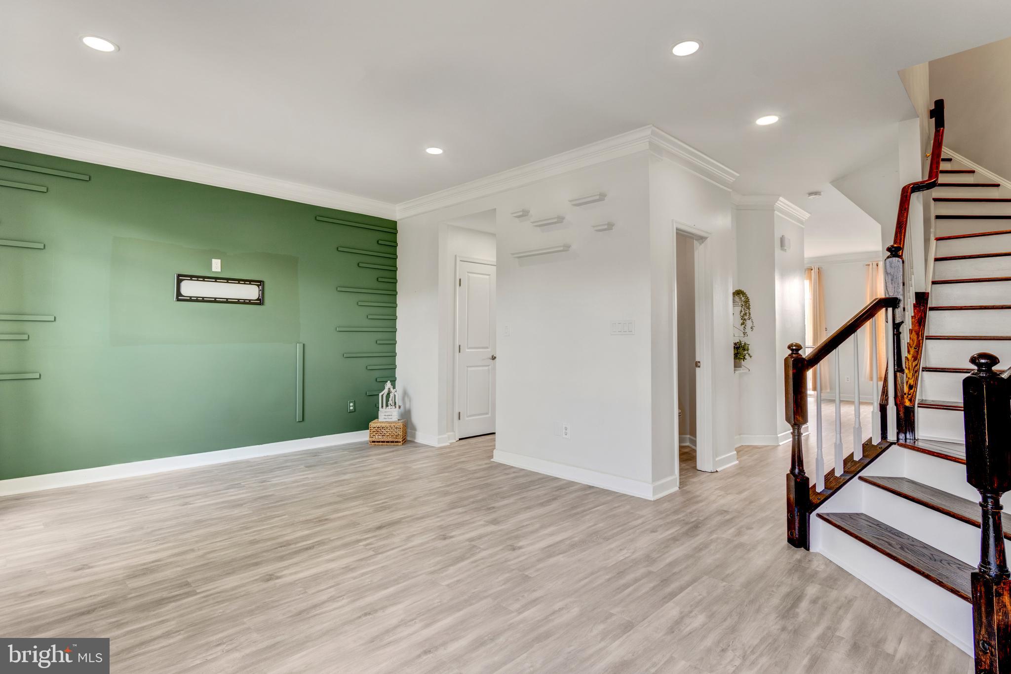 PEMBROOKE - Residential Lease