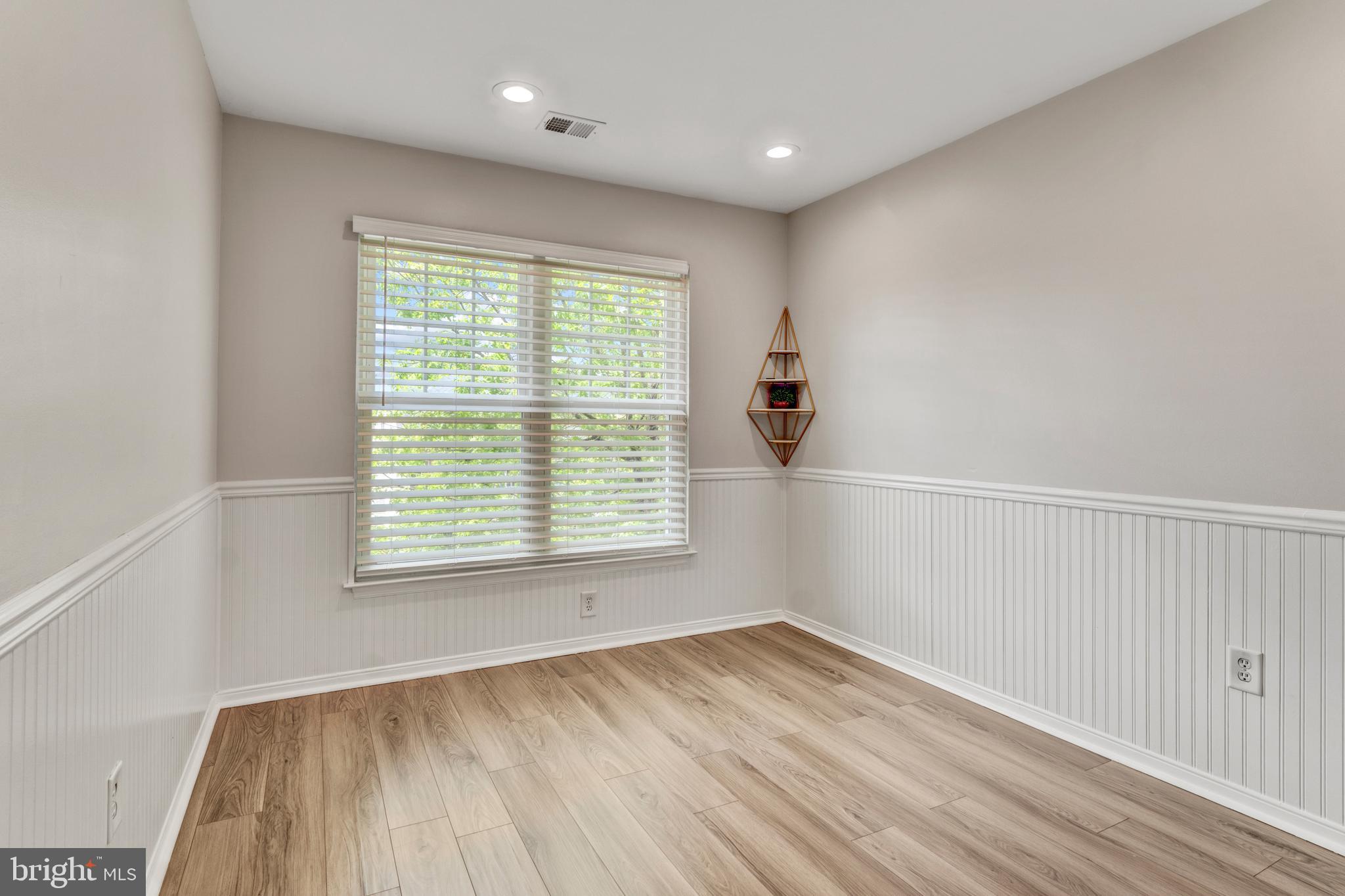 PEMBROOKE - Residential Lease