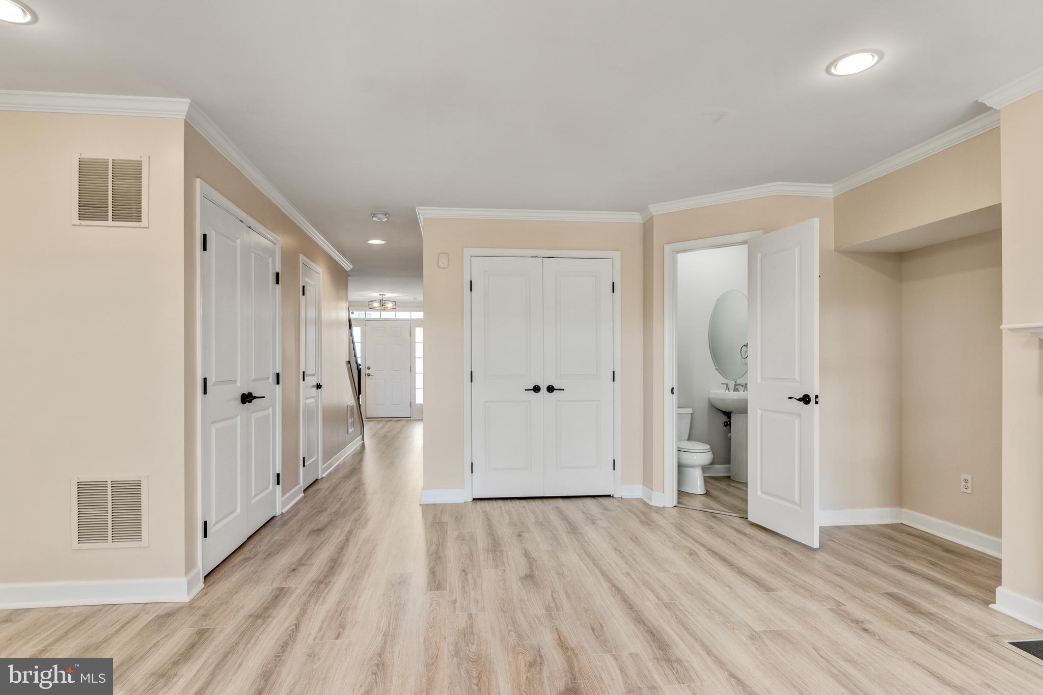 PEMBROOKE - Residential Lease