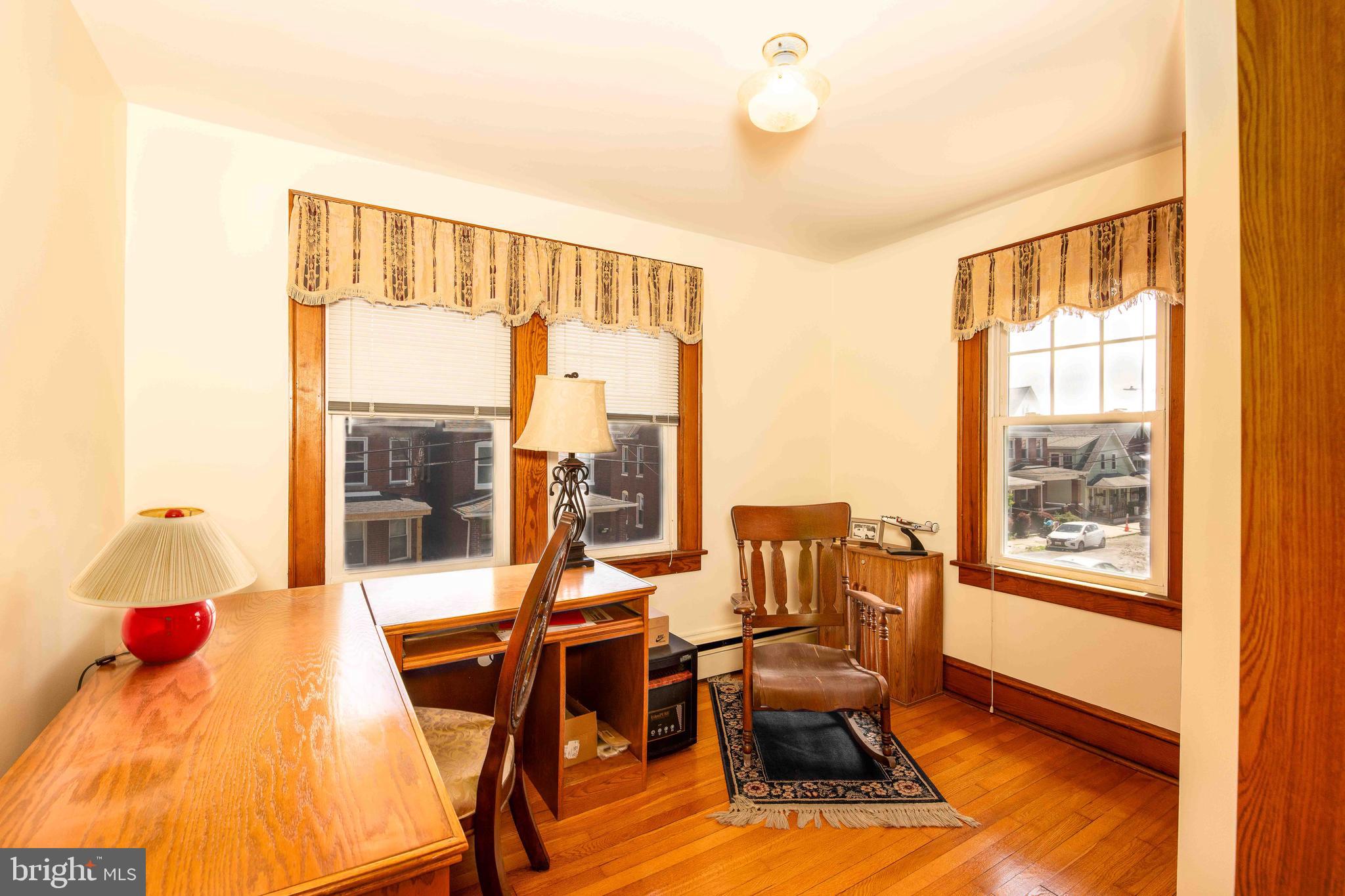NORTH END - Residential