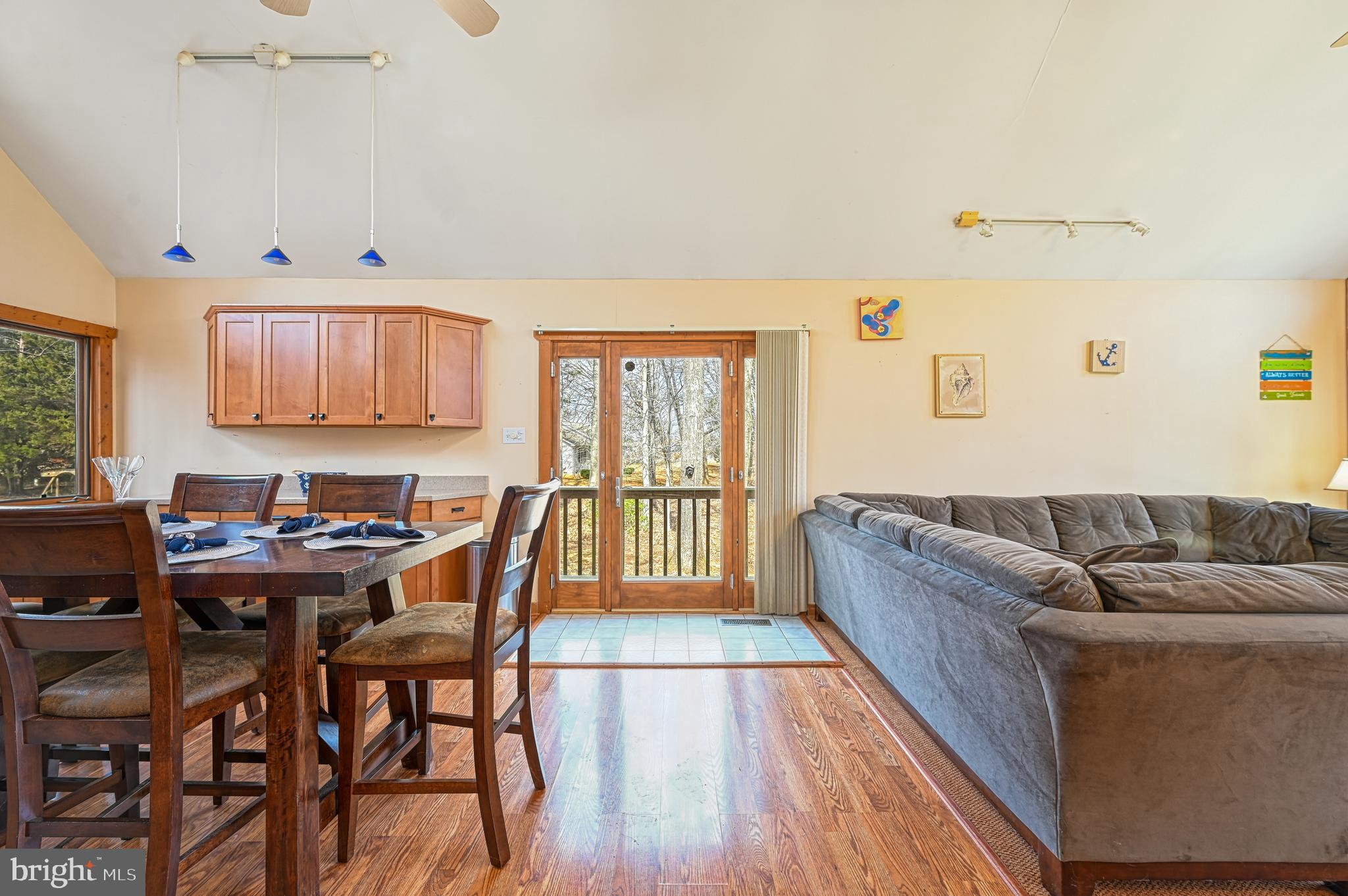 BEAR CASTLE - Residential