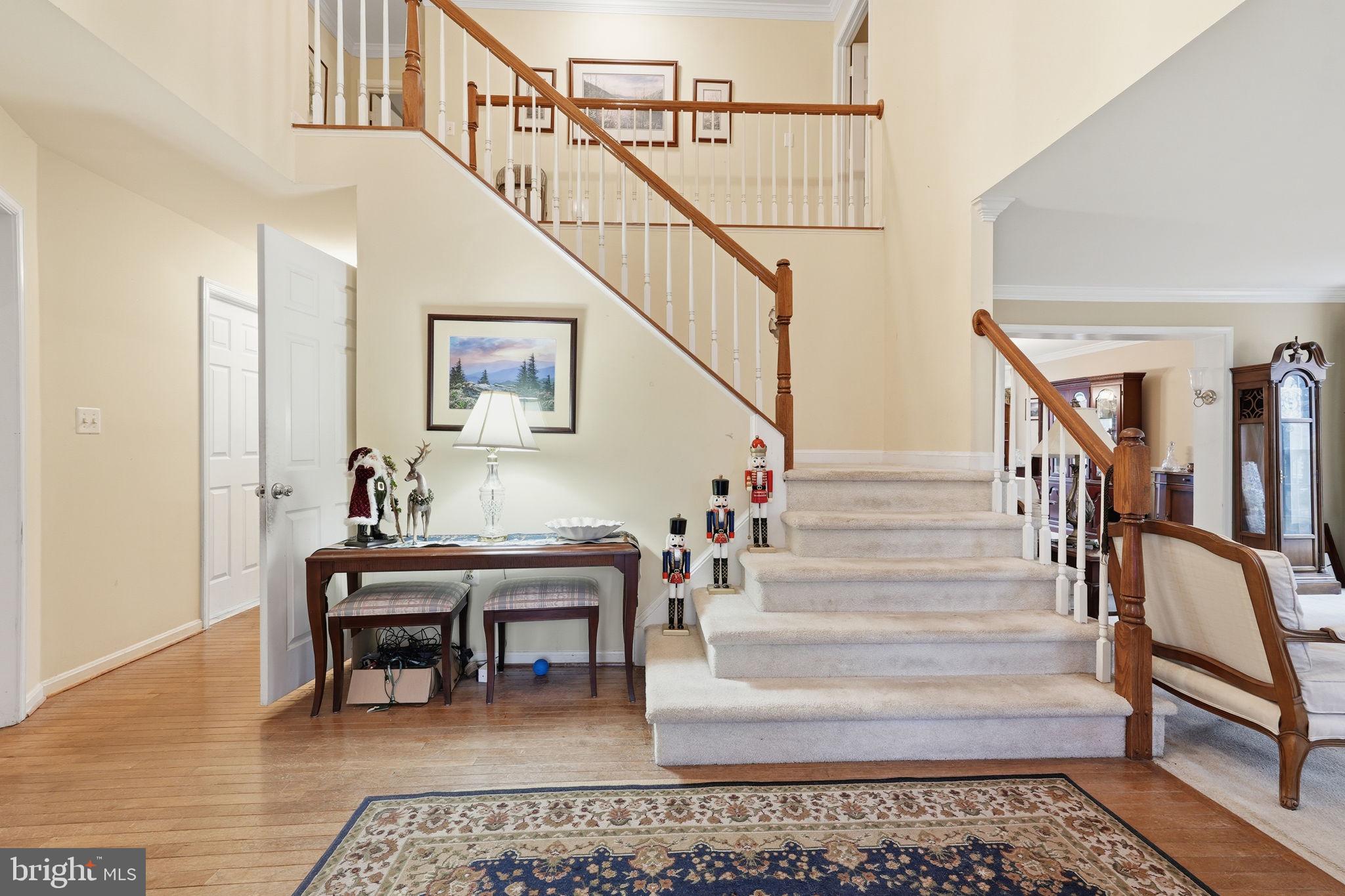 228 WHITNEY PLACE NE