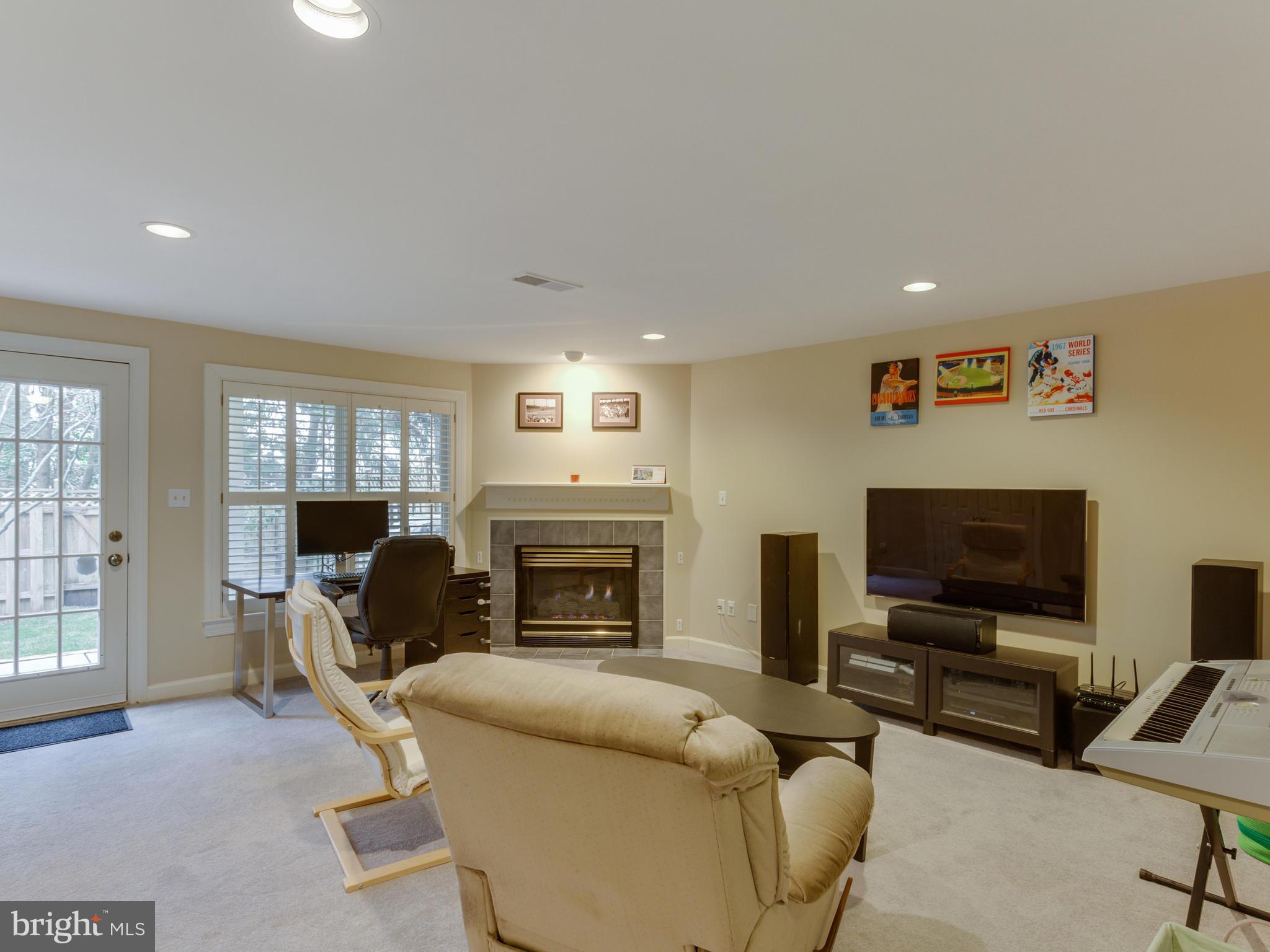 HUNTLEY MEADOWS - Residential