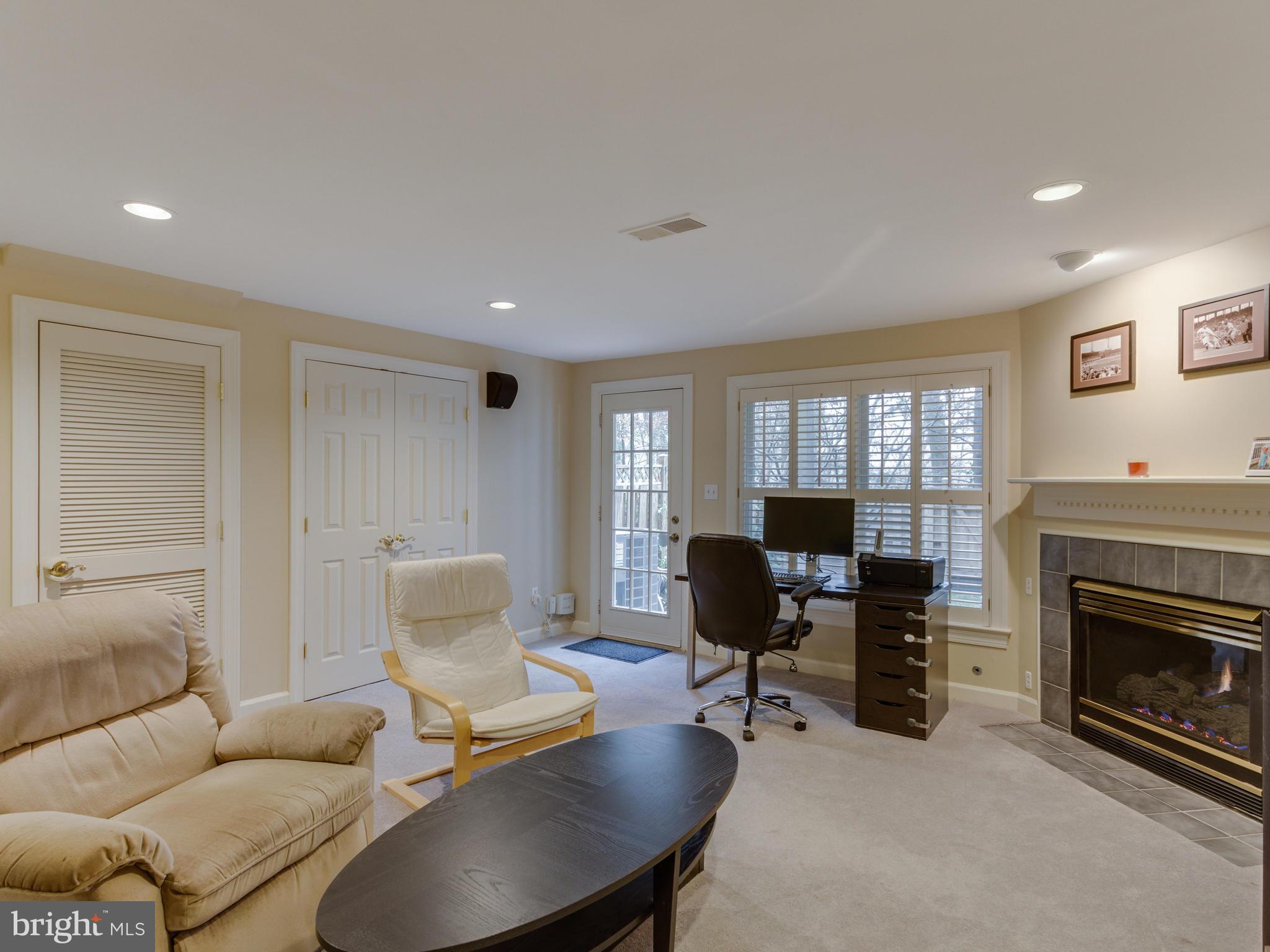 HUNTLEY MEADOWS - Residential