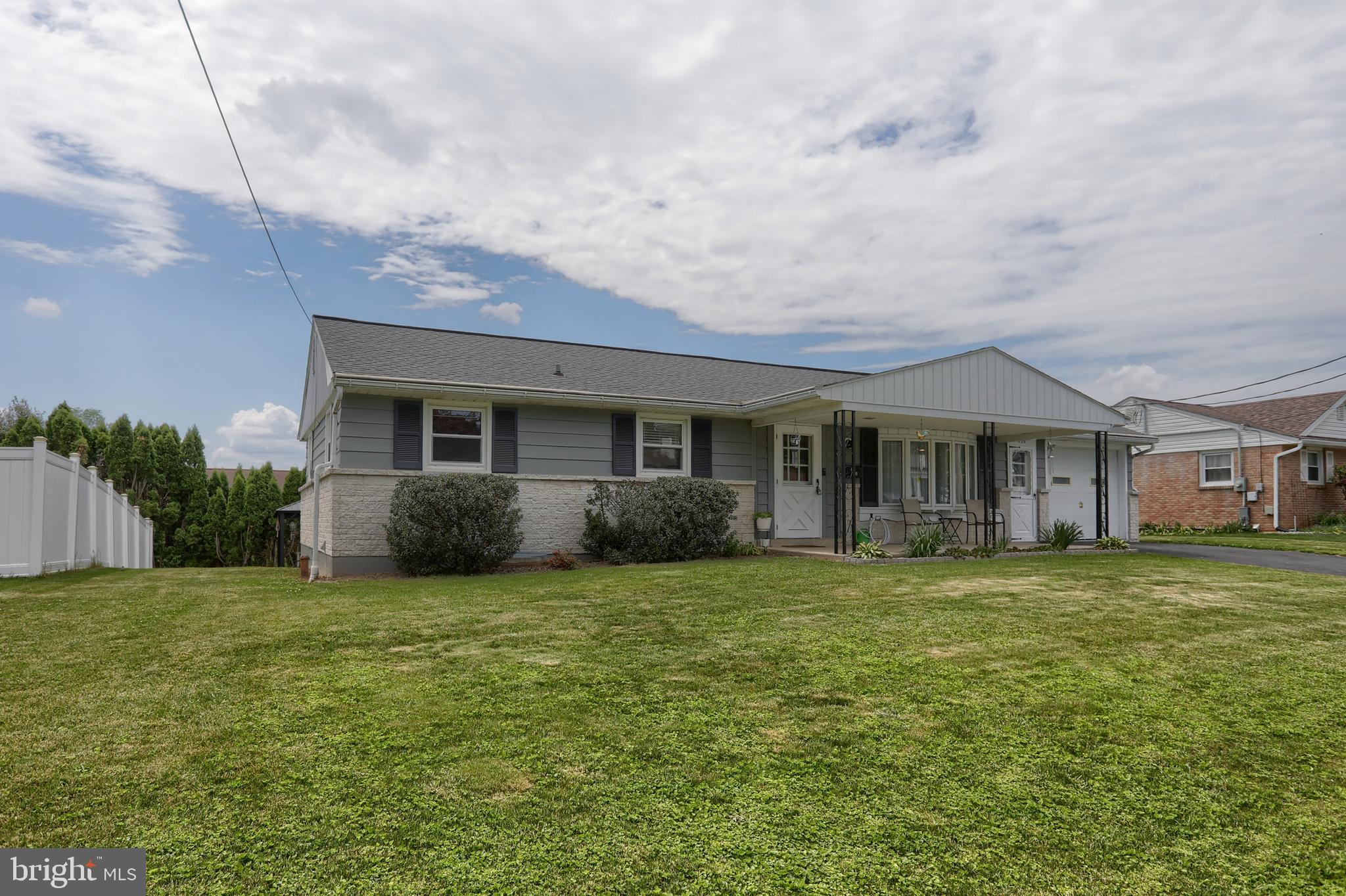 739 SALLY ANN DRIVE
