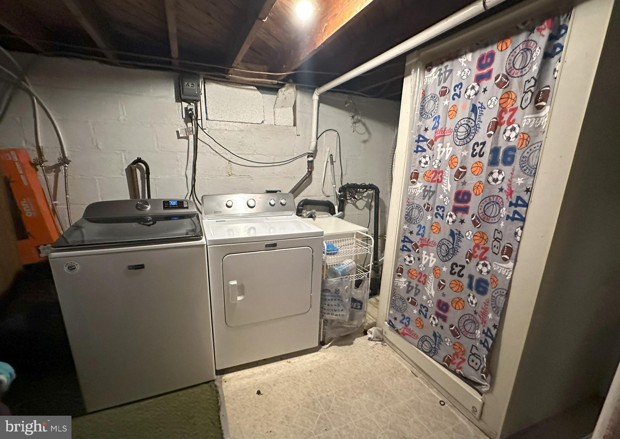 MIDWAY - Residential