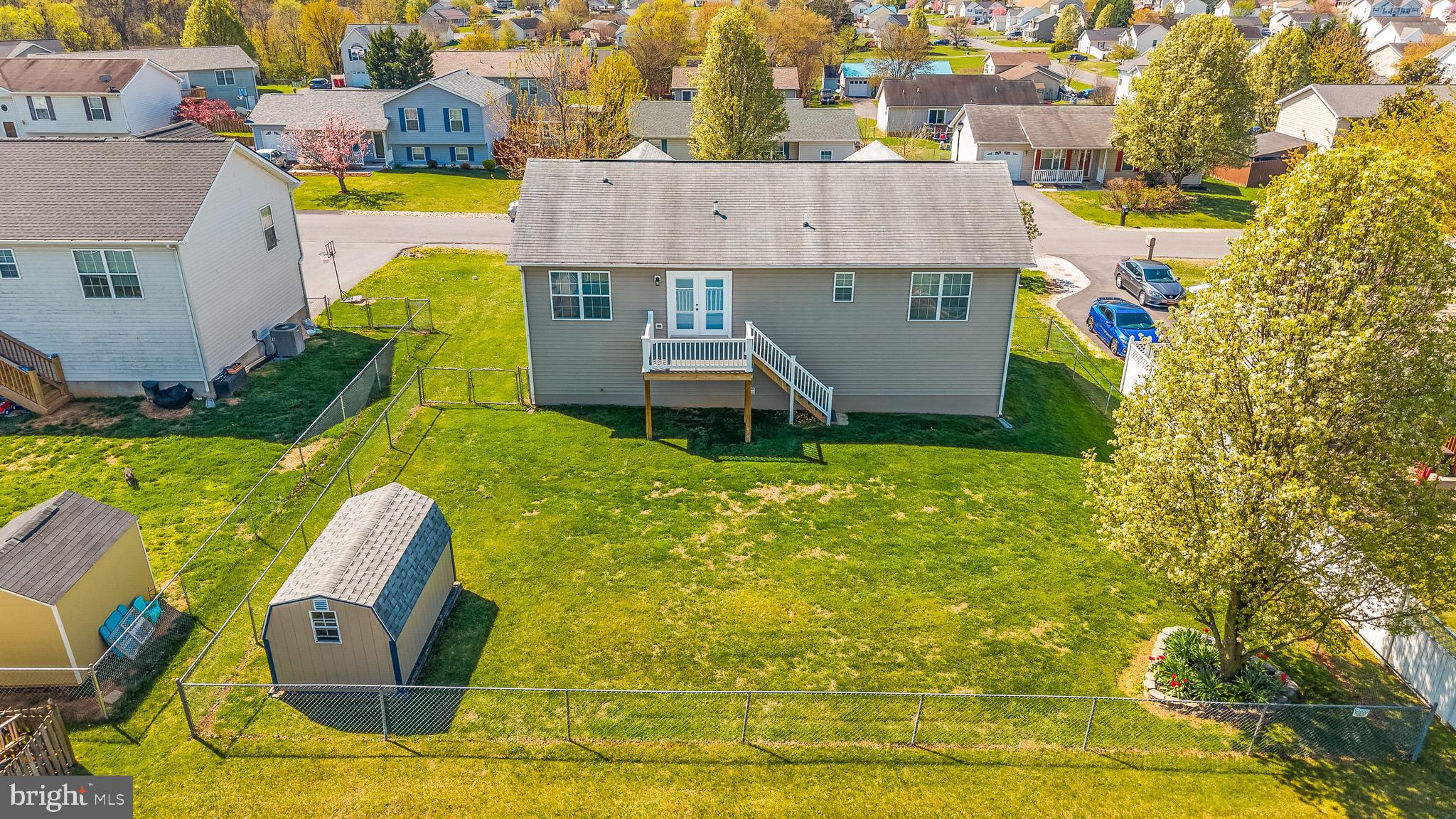 RIDGEFIELD - Residential