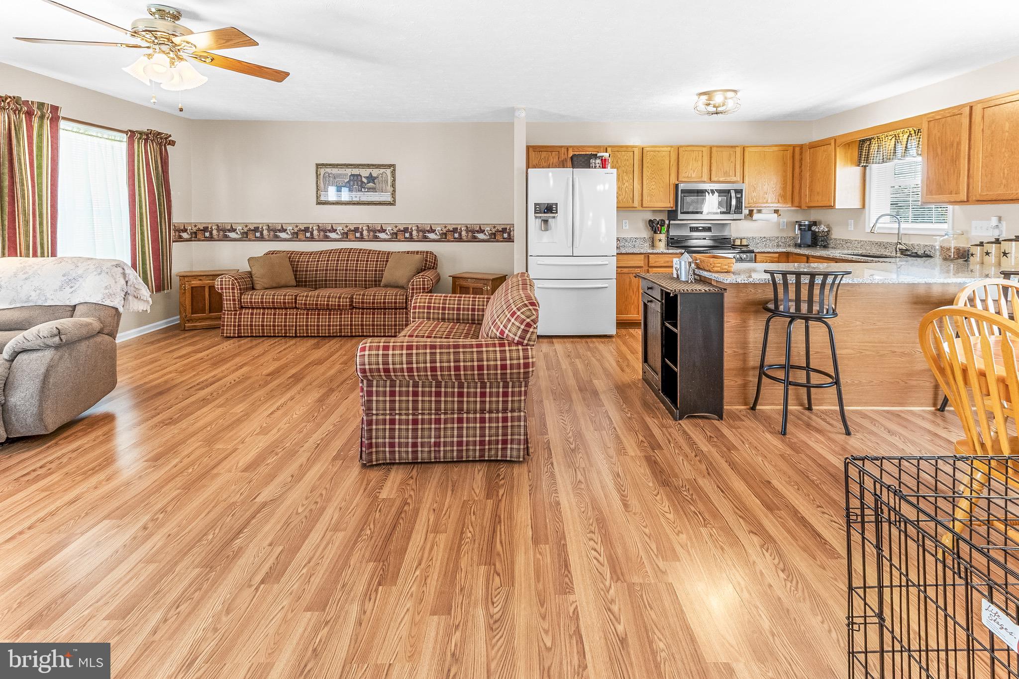 RIDGEFIELD - Residential