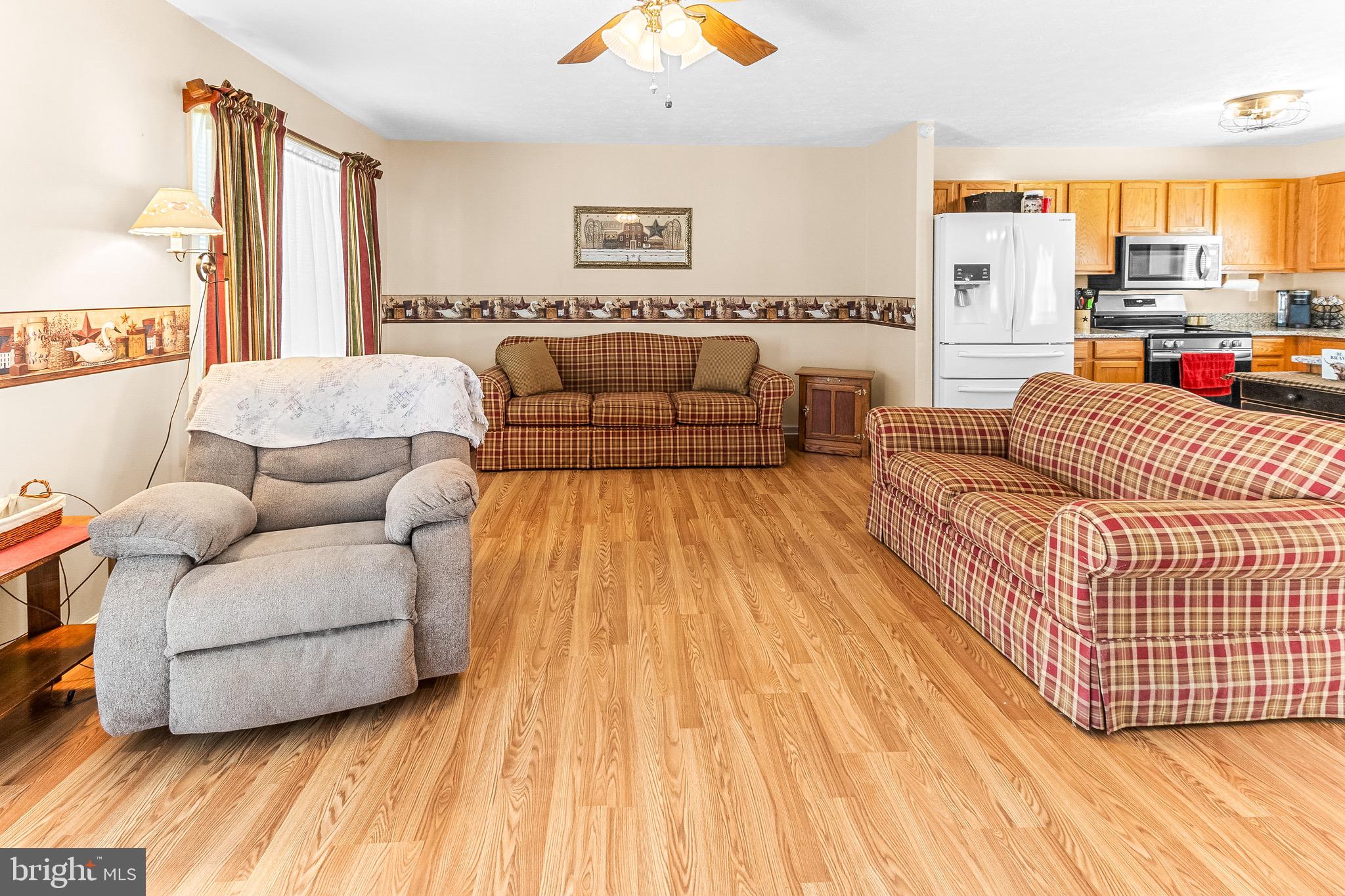 RIDGEFIELD - Residential