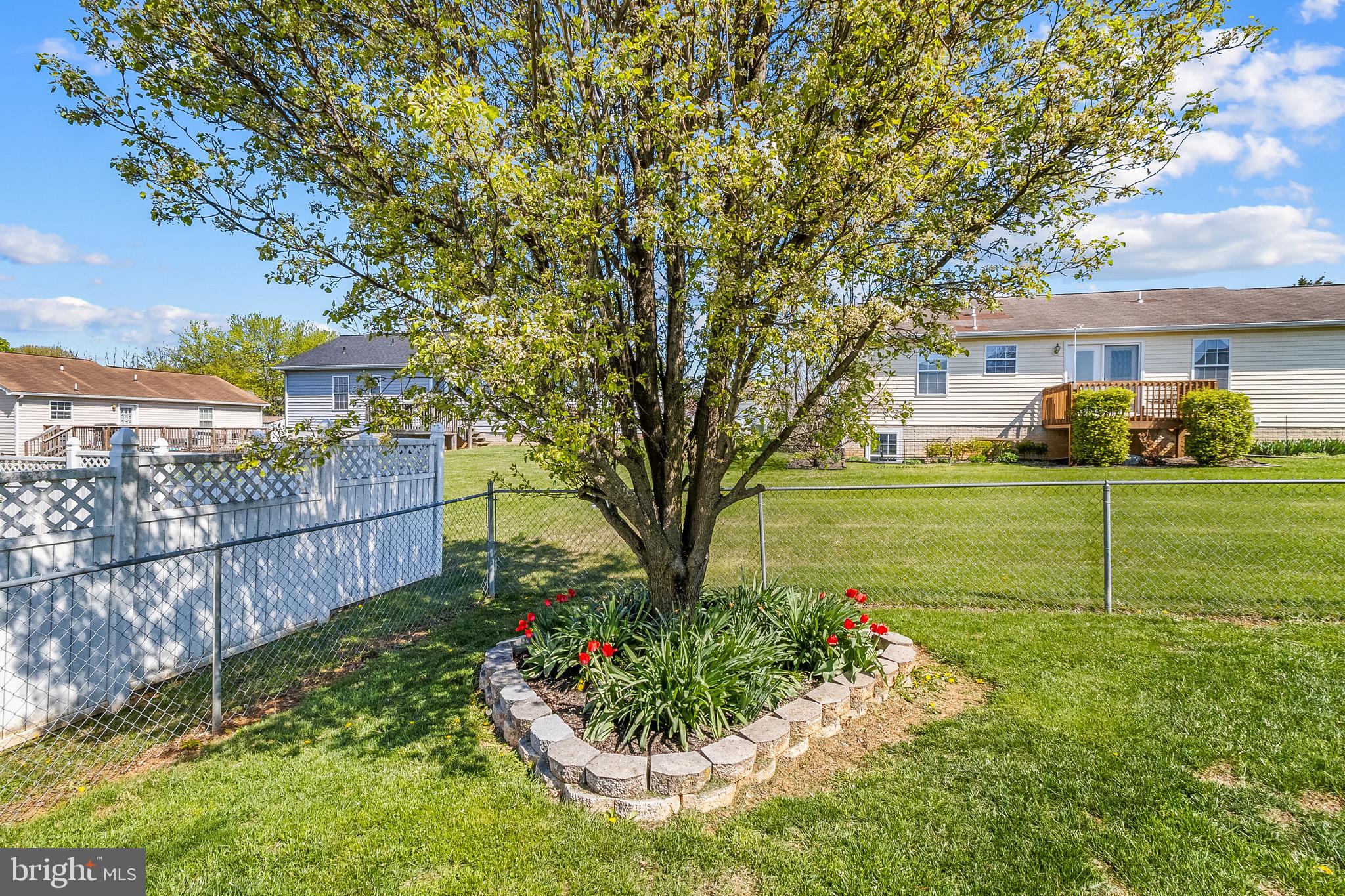 RIDGEFIELD - Residential