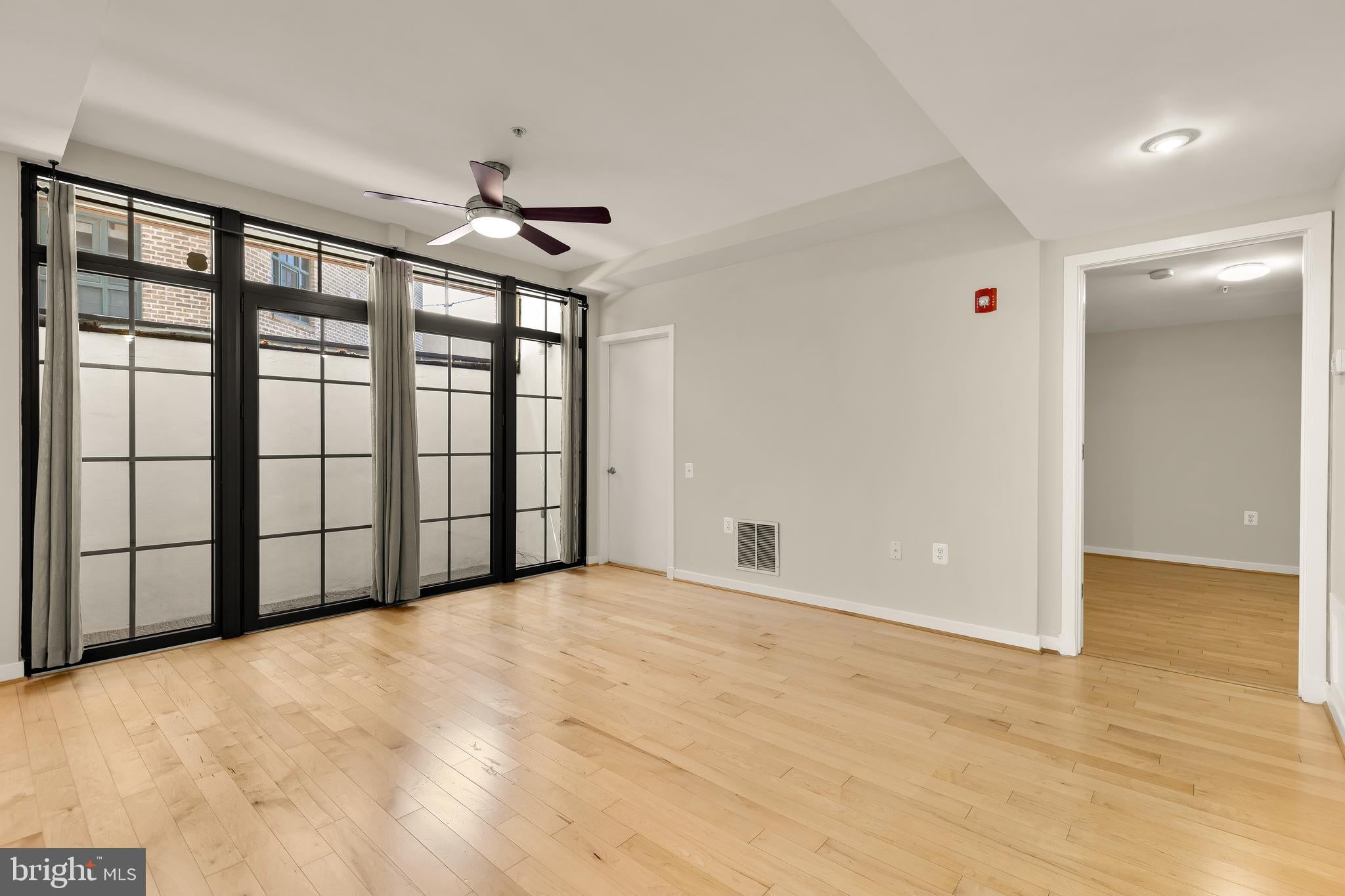 2412 17TH STREET NW C-03, WASHINGTON, DC, 20009 2412 17TH STREET NW C-03