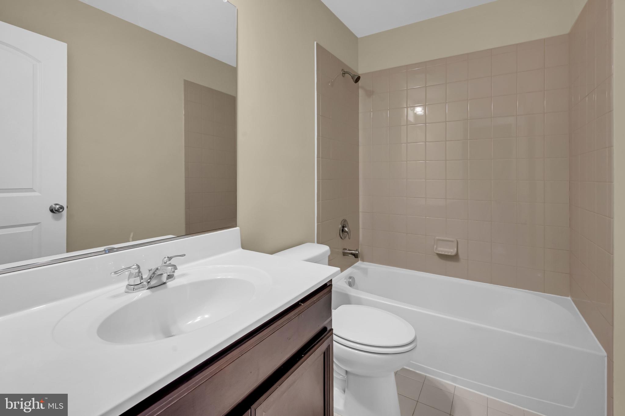 WOODMORE TOWNE CENTRE - Residential Lease