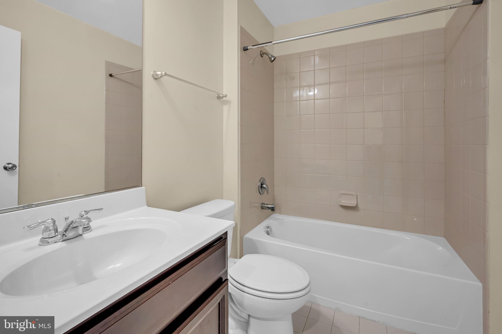 WOODMORE TOWNE CENTRE - Residential Lease