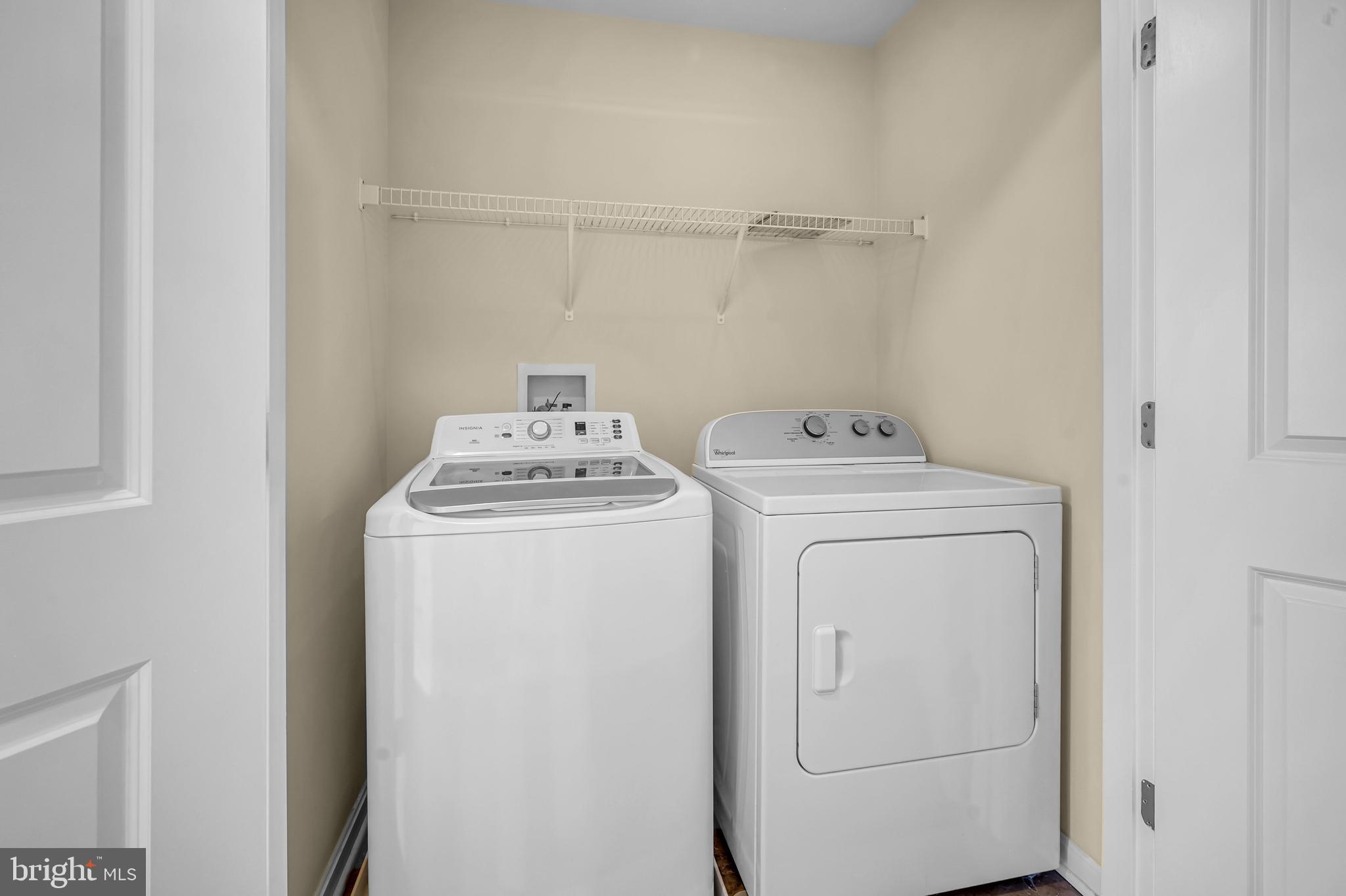 WOODMORE TOWNE CENTRE - Residential Lease