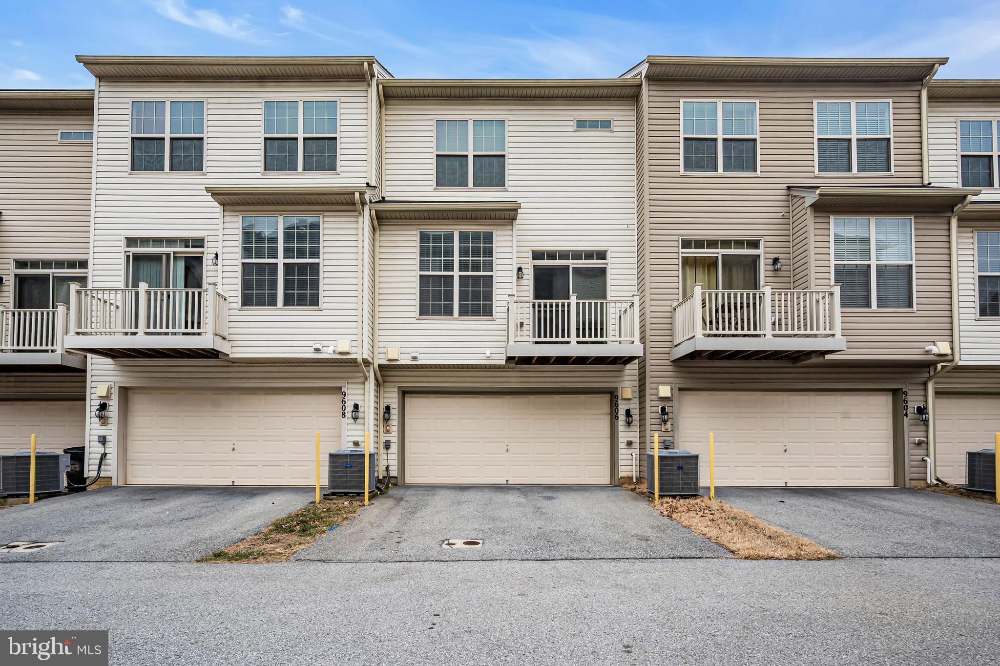 WOODMORE TOWNE CENTRE - Residential Lease