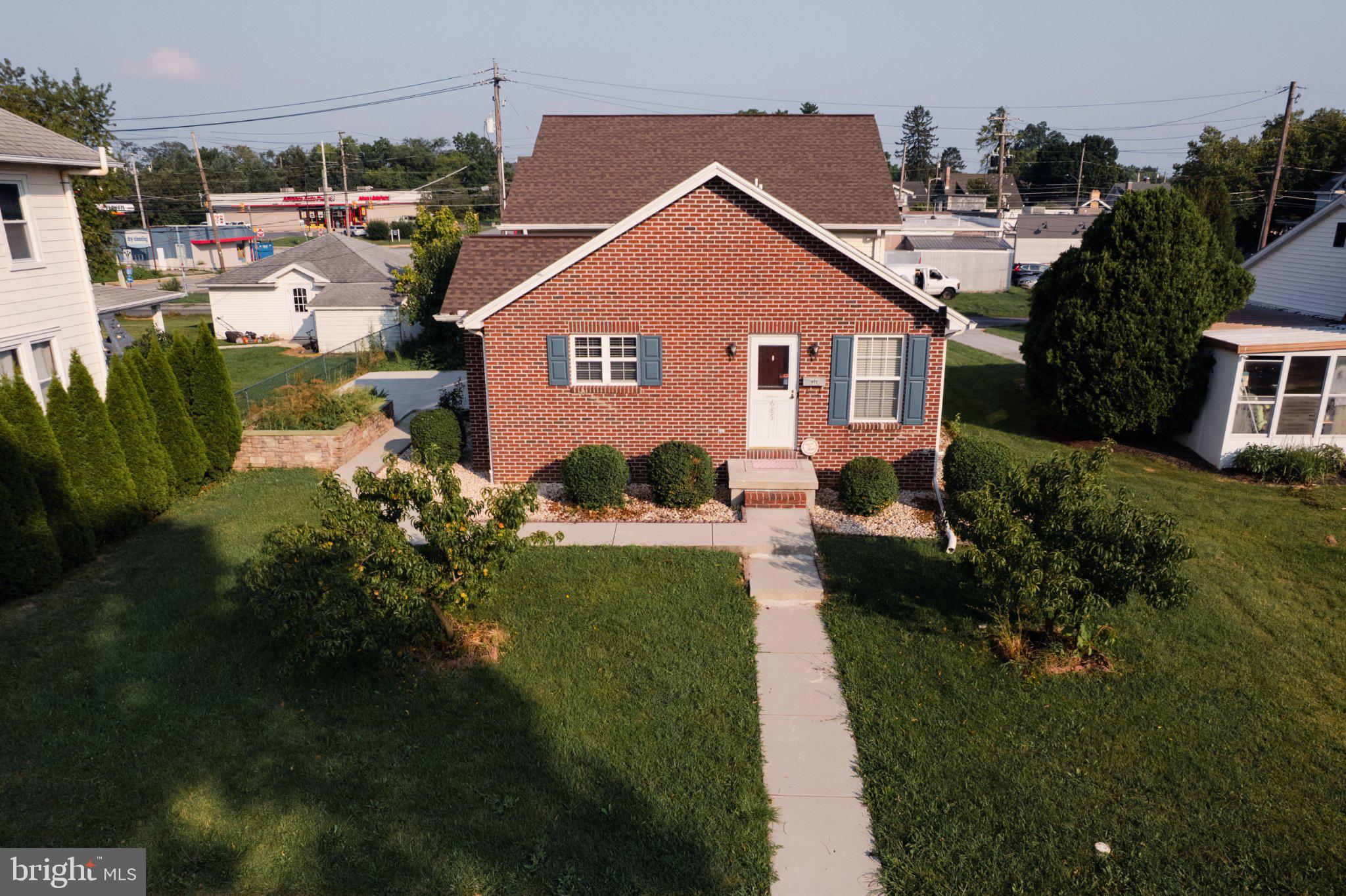 685 HAMILTON STREET
