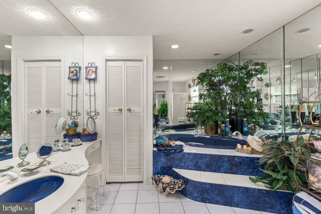 BOX HILL NORTH - Residential