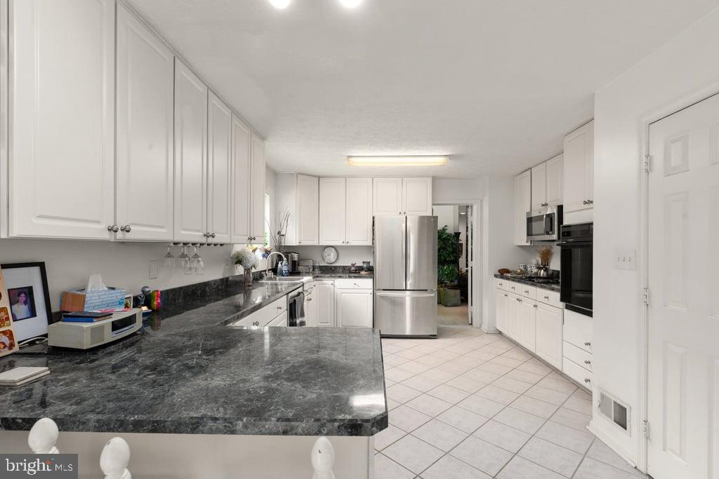 BOX HILL NORTH - Residential