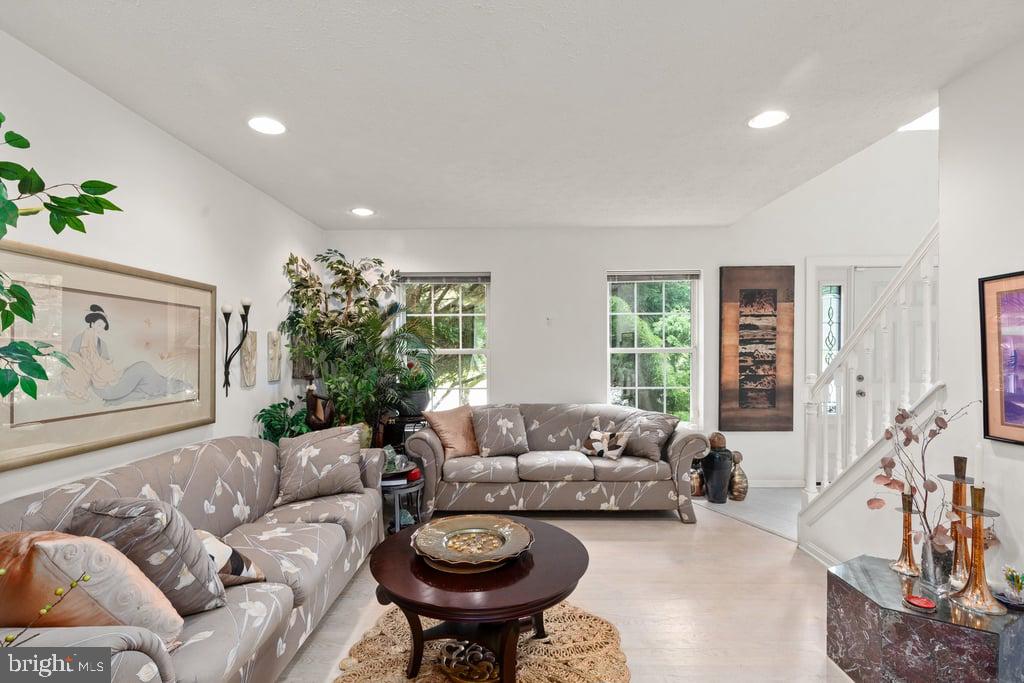 28 MITCHELL DRIVE