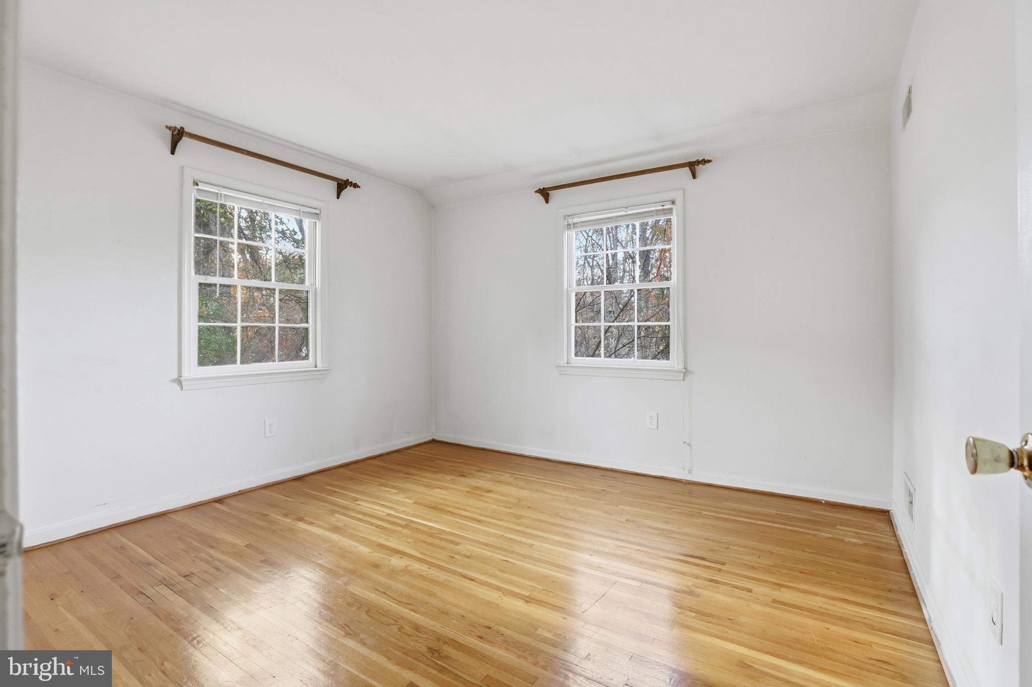 NORBECK MANOR - Residential